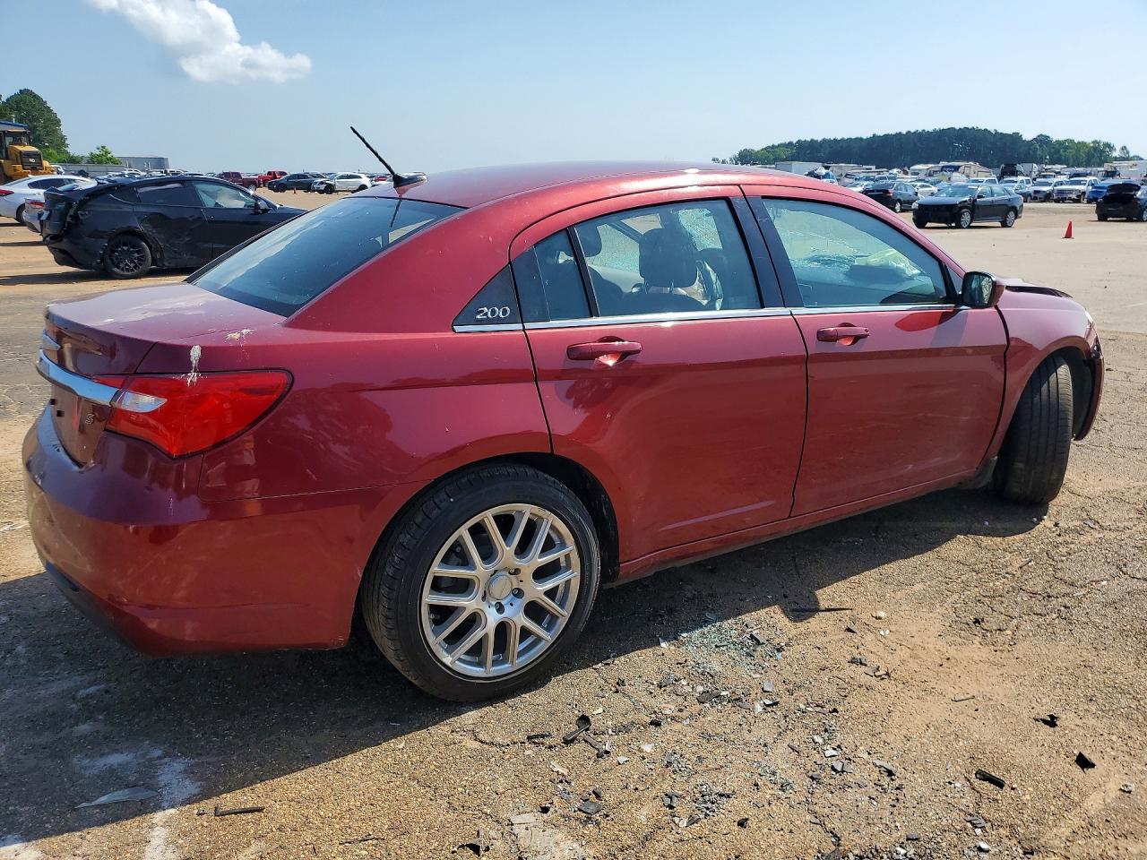 2014 Chrysler 200 Touring Maroon vin: 1C3CCBBG5EN118585