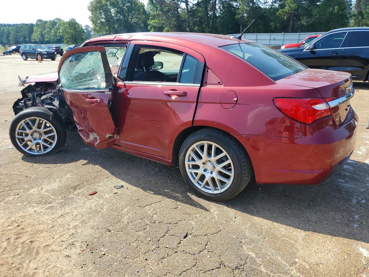 2014 Chrysler 200 Touring Maroon vin: 1C3CCBBG5EN118585