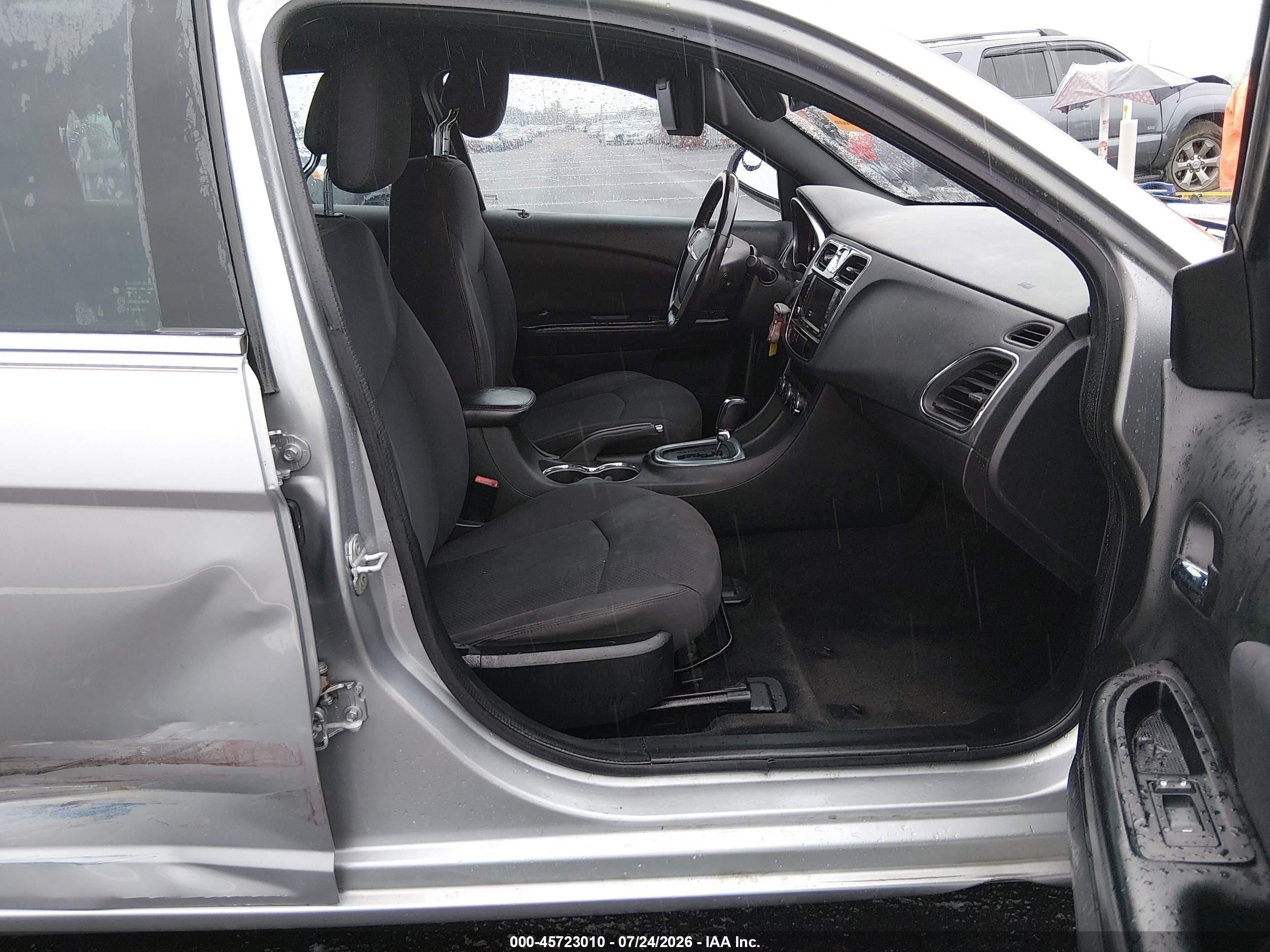 2013 Chrysler 200 Touring Silver vin: 1C3CCBBG6DN728154