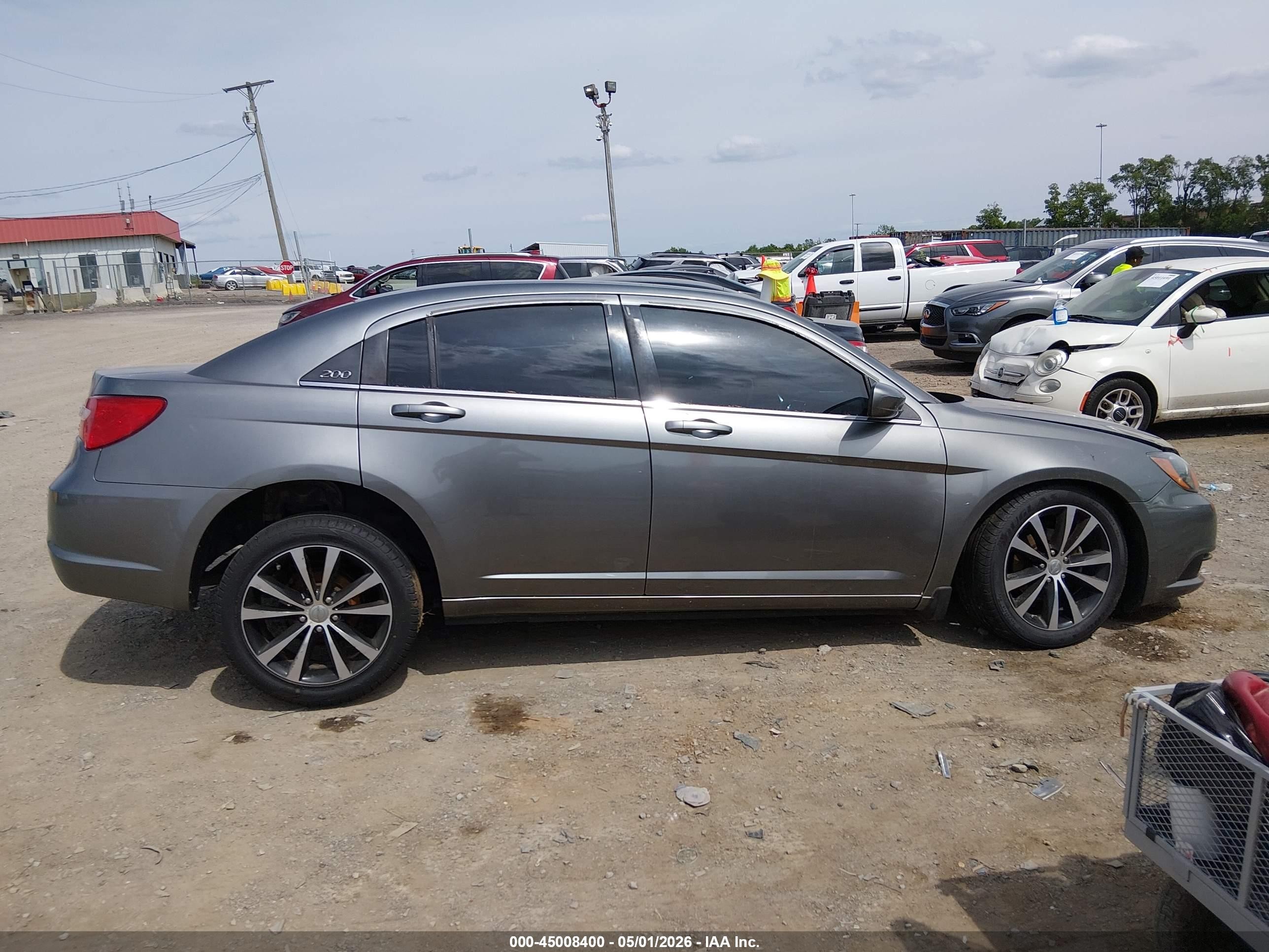 2013 Chrysler 200 Touring Gray vin: 1C3CCBBG6DN737453