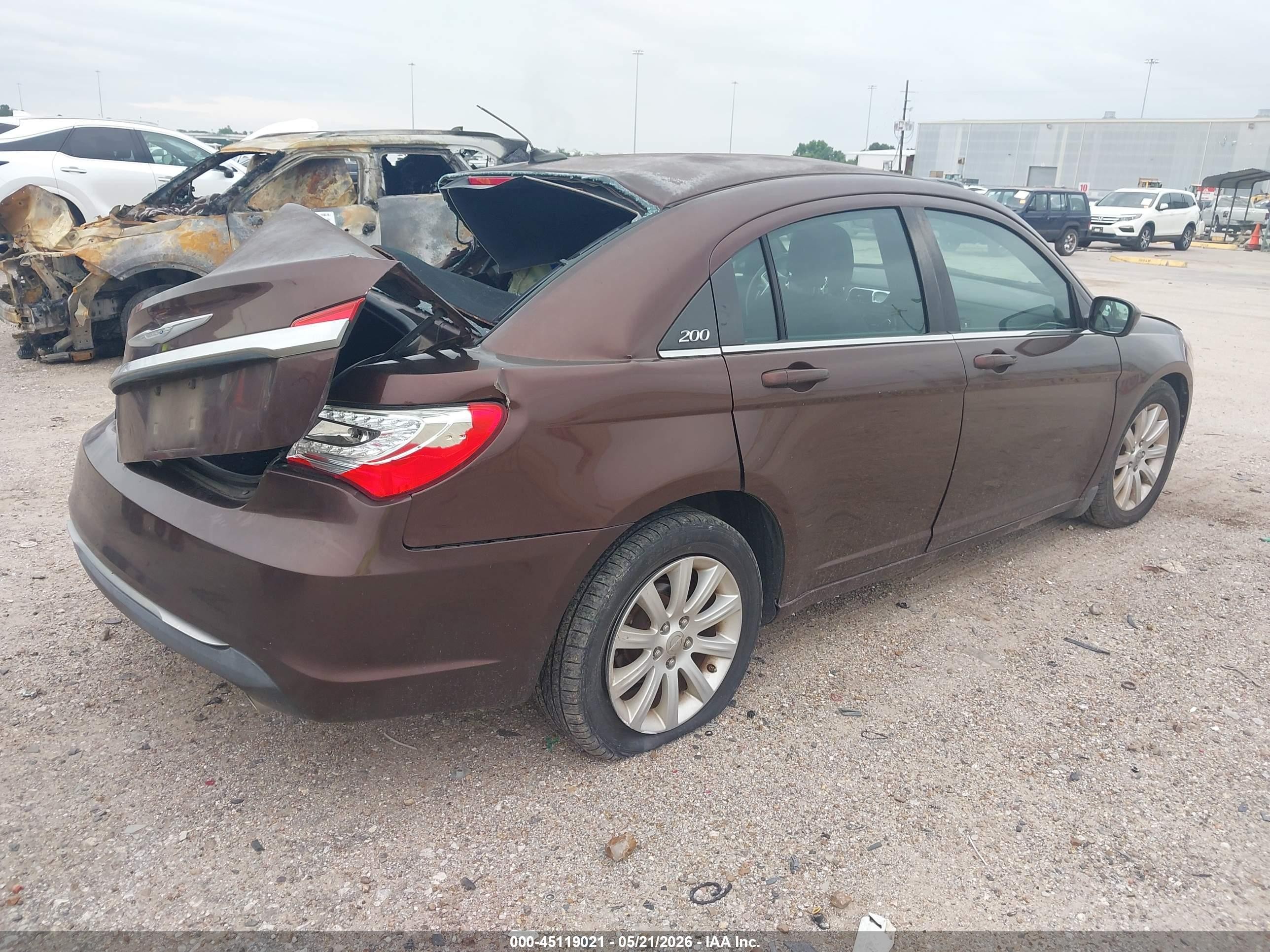 2013 Chrysler 200 Touring Dark Brown vin: 1C3CCBBG7DN659832