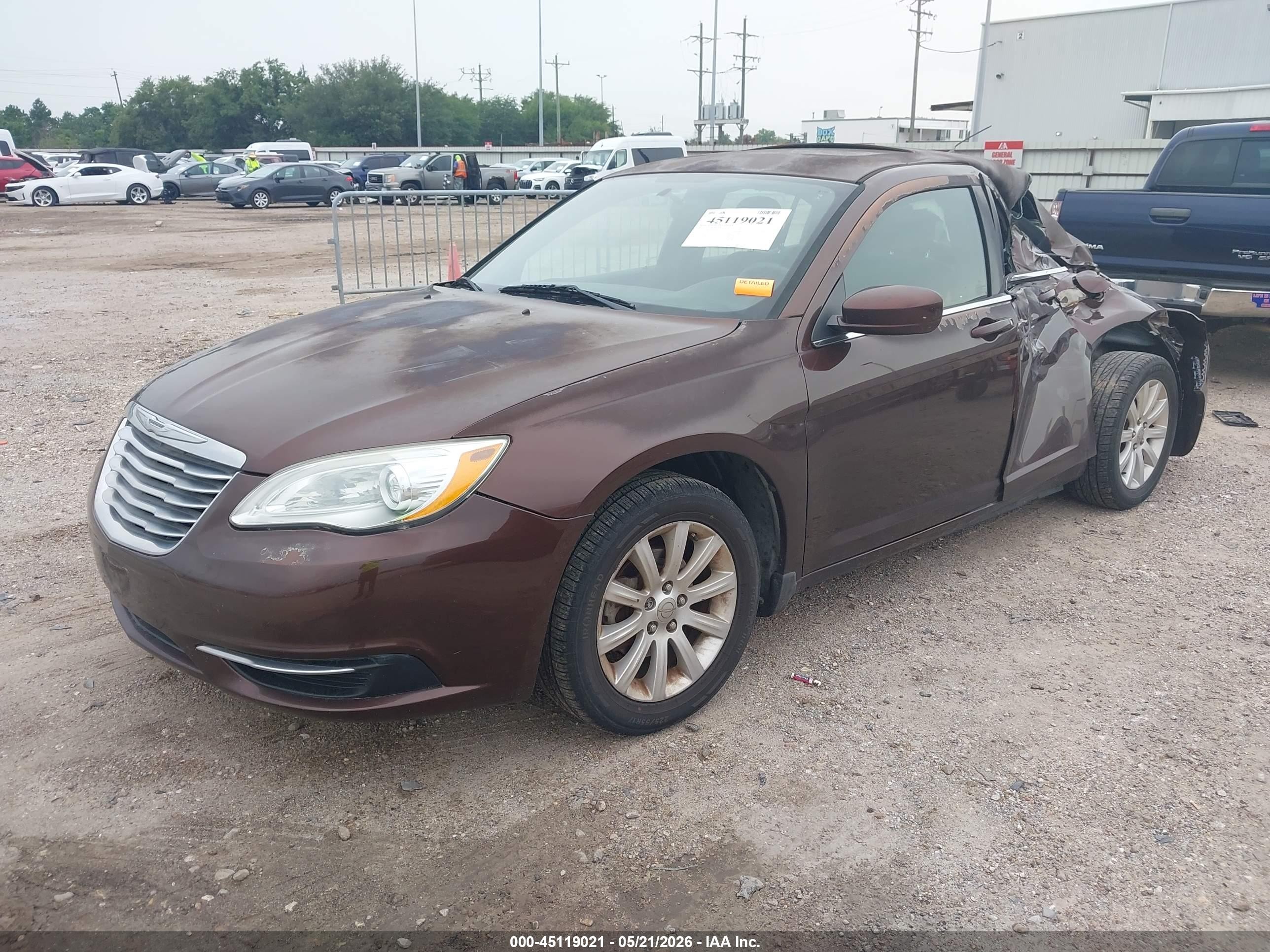 2013 Chrysler 200 Touring Dark Brown vin: 1C3CCBBG7DN659832