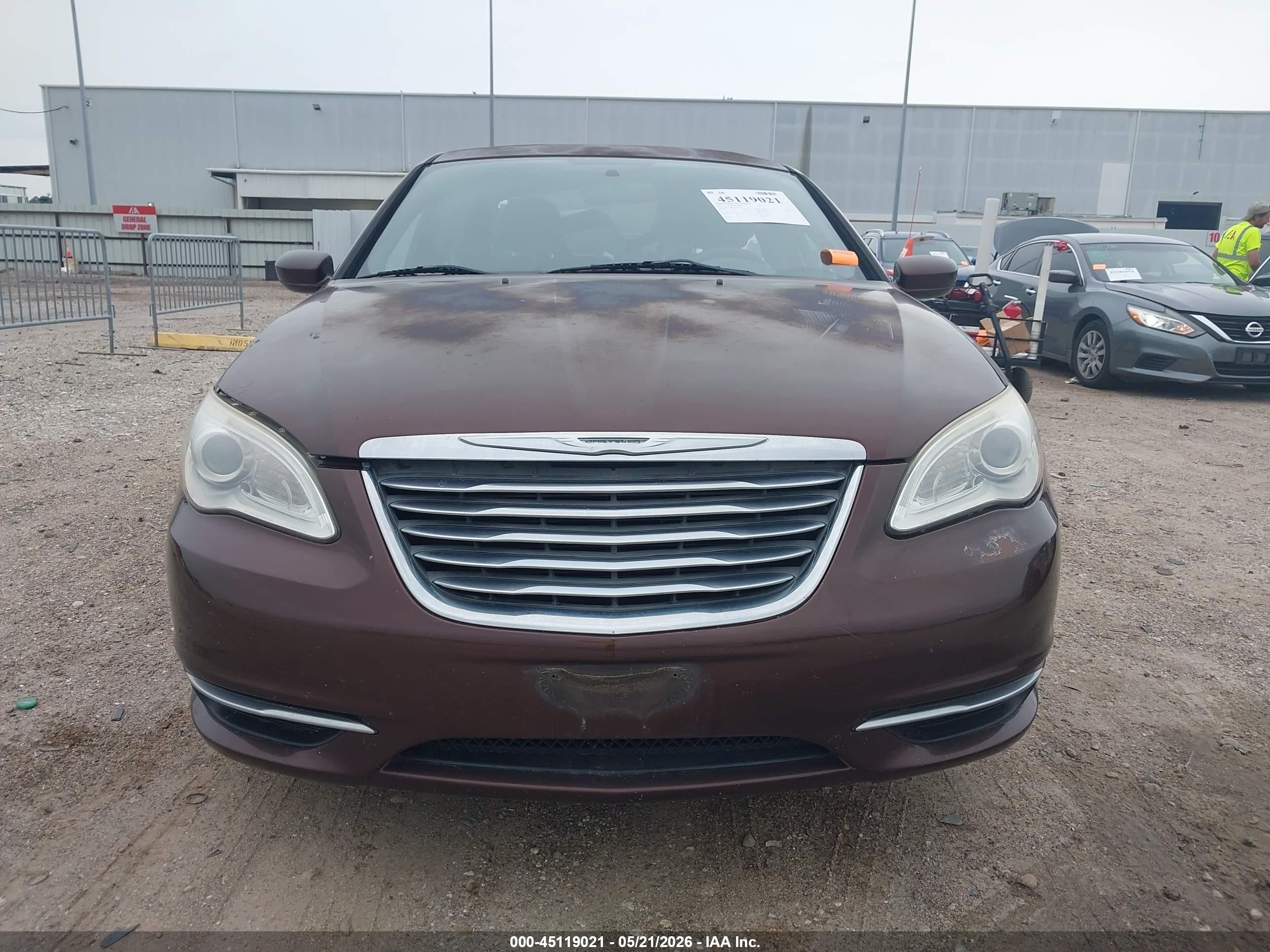2013 Chrysler 200 Touring Dark Brown vin: 1C3CCBBG7DN659832