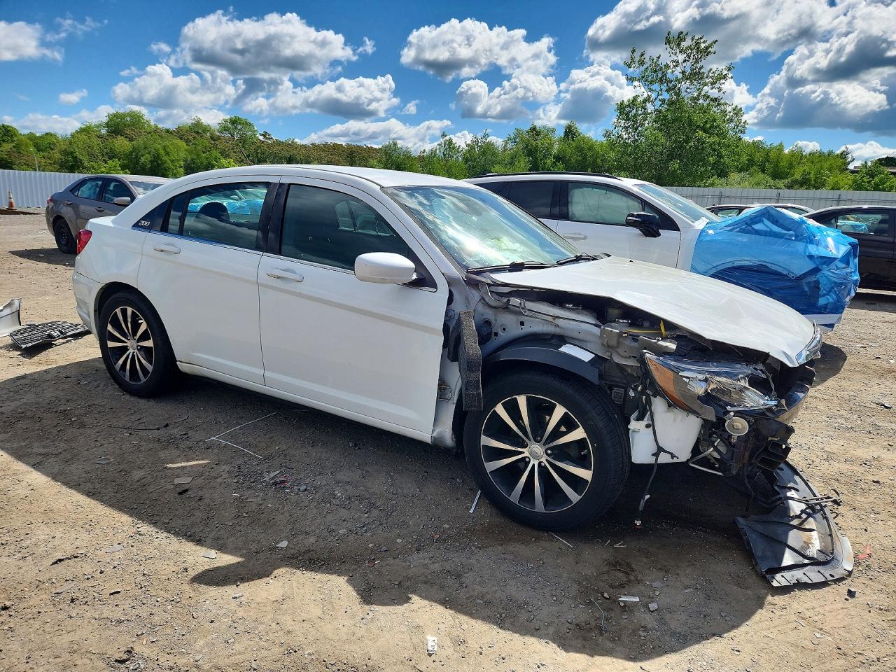 2013 Chrysler 200 Touring White vin: 1C3CCBBG7DN715848