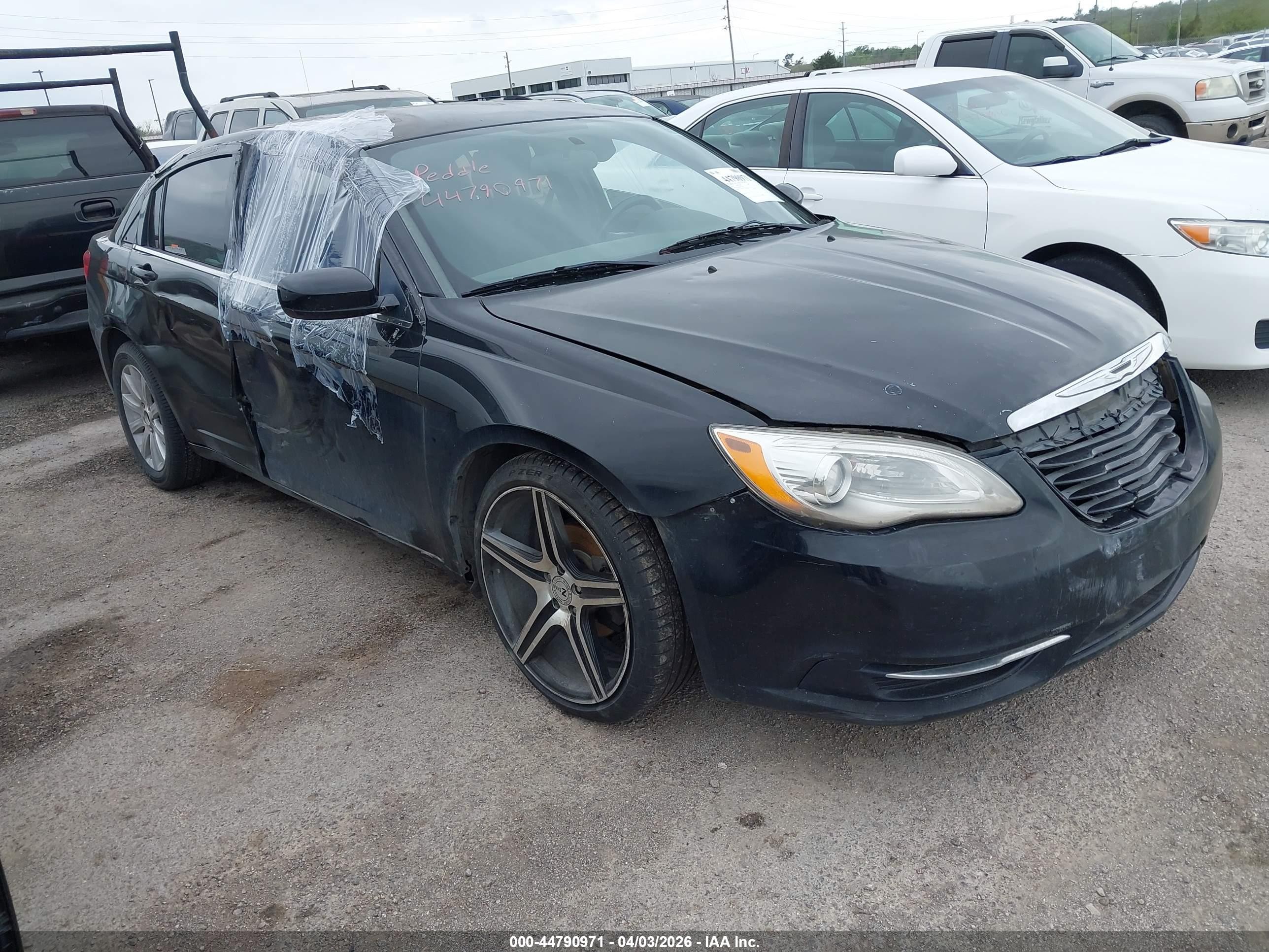 2014 Chrysler 200 Touring Black vin: 1C3CCBBG7EN119639