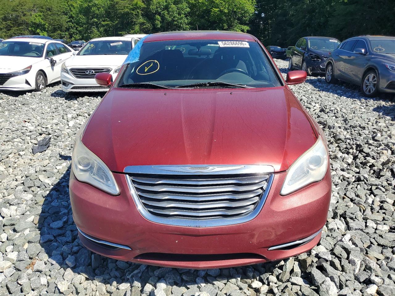 2013 Chrysler 200 Touring Burgundy vin: 1C3CCBBG8DN678664