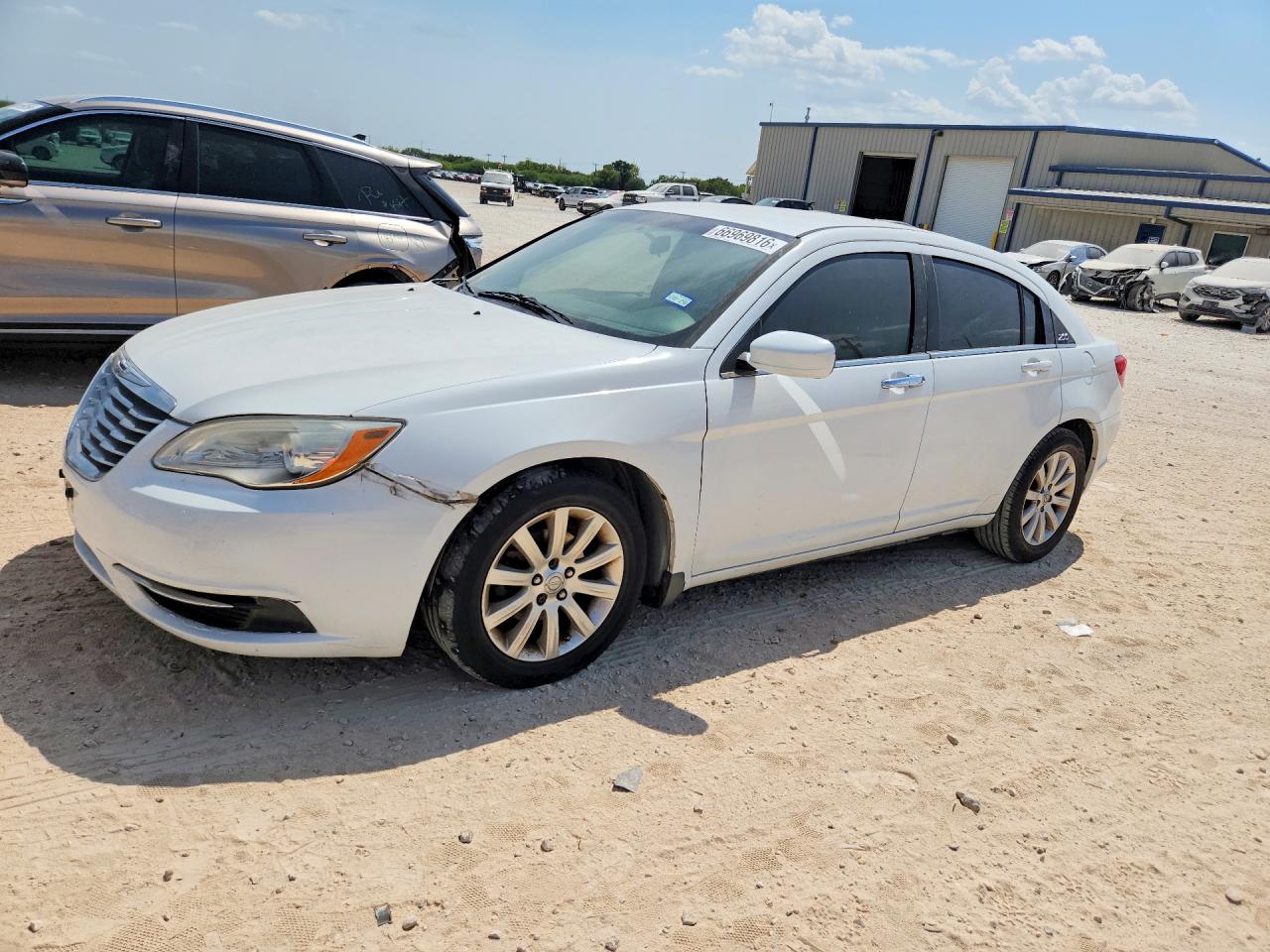 2014 Chrysler 200 Touring White vin: 1C3CCBBG8EN114529