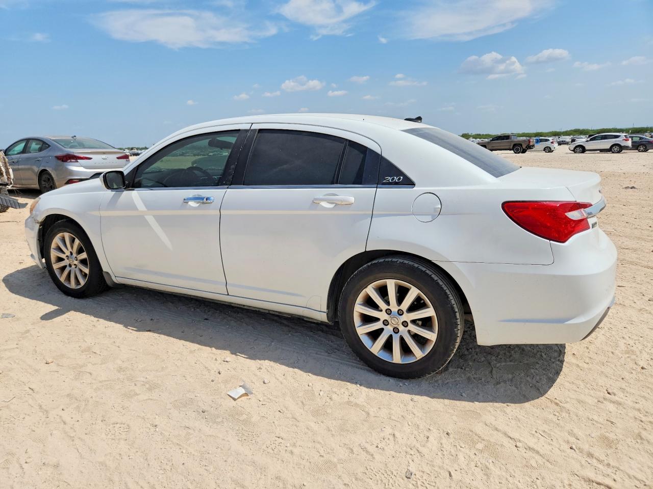 2014 Chrysler 200 Touring Белый vin: 1C3CCBBG8EN114529
