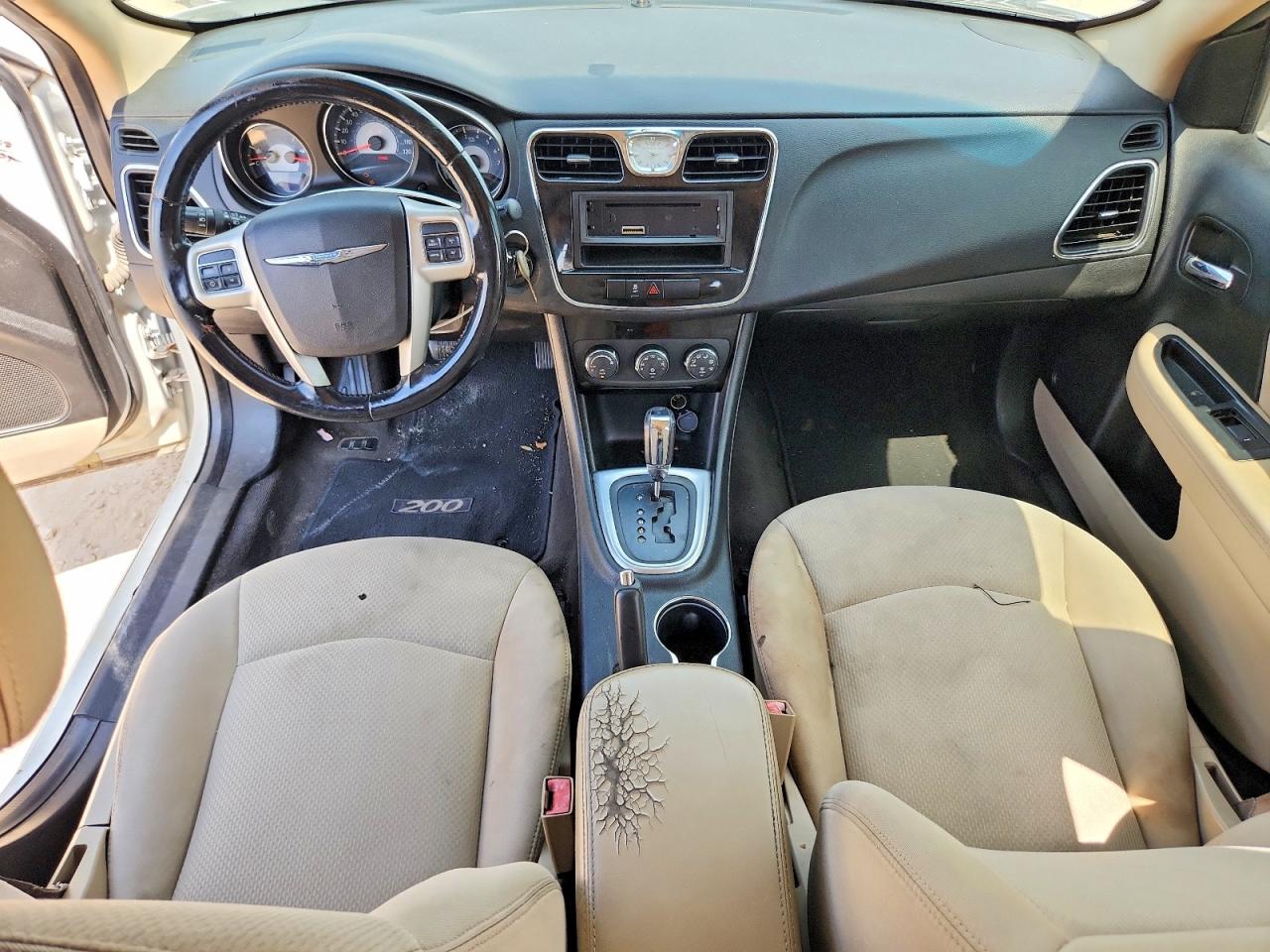 2014 Chrysler 200 Touring Белый vin: 1C3CCBBG8EN114529