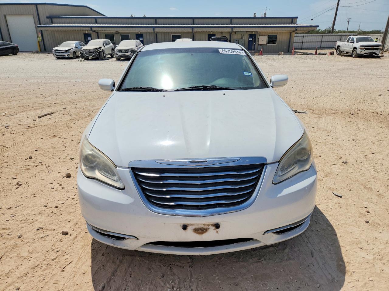 2014 Chrysler 200 Touring Белый vin: 1C3CCBBG8EN114529