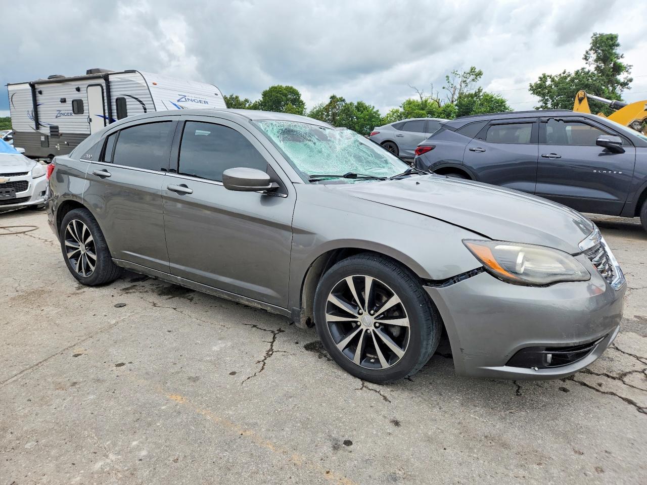 2012 Chrysler 200 Touring Серый vin: 1C3CCBBG9CN307639