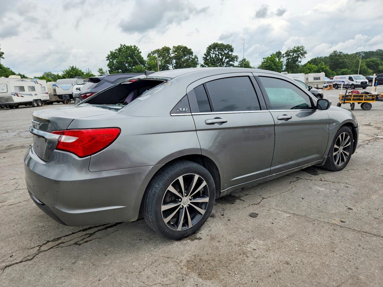 2012 Chrysler 200 Touring Серый vin: 1C3CCBBG9CN307639