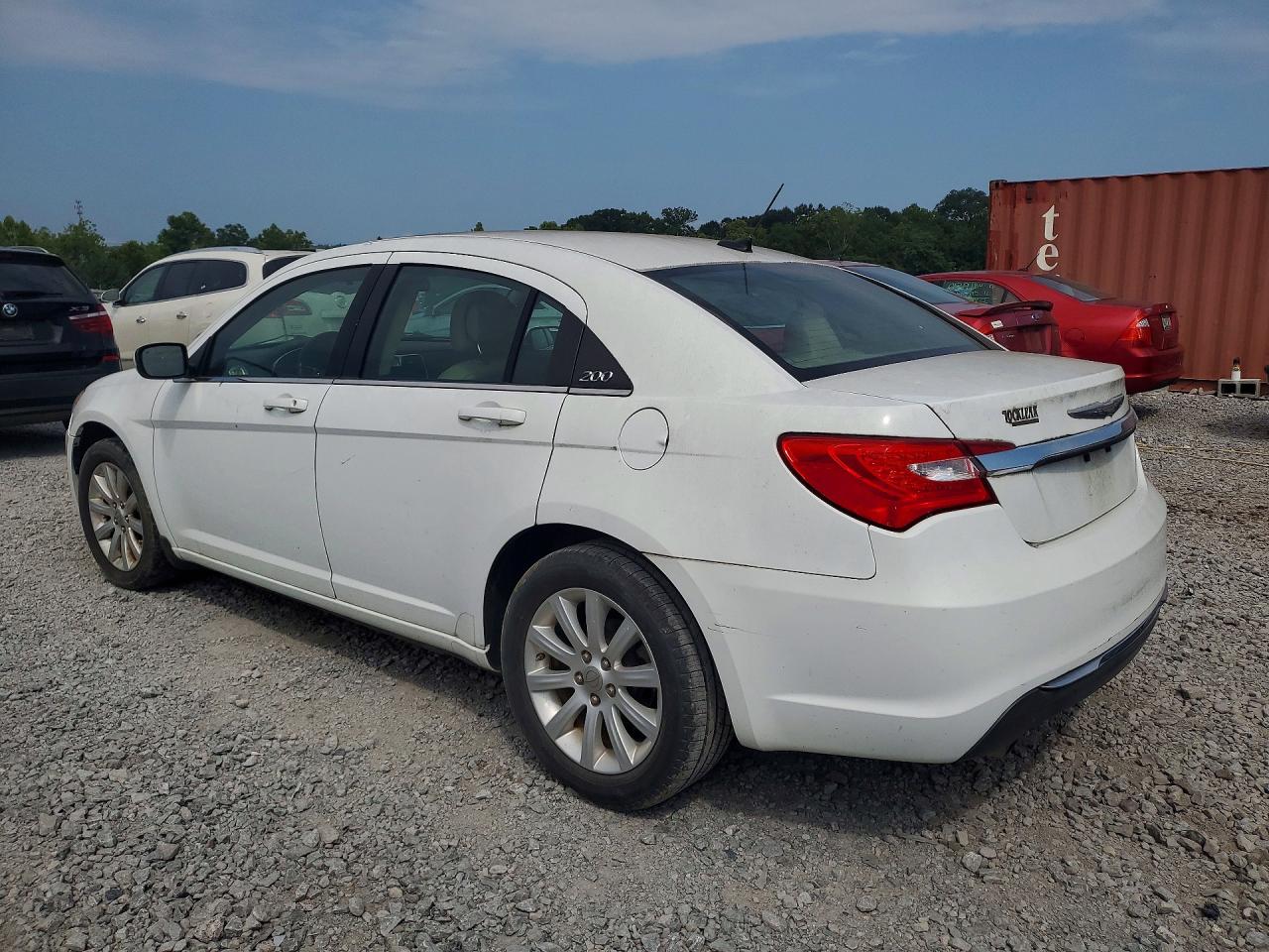 2012 Chrysler 200 Touring Белый vin: 1C3CCBBG9CN328975
