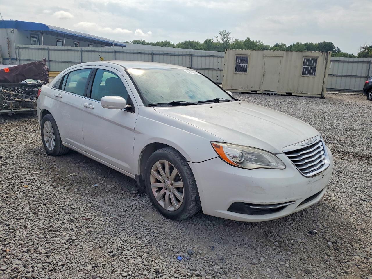 2012 Chrysler 200 Touring Белый vin: 1C3CCBBG9CN328975