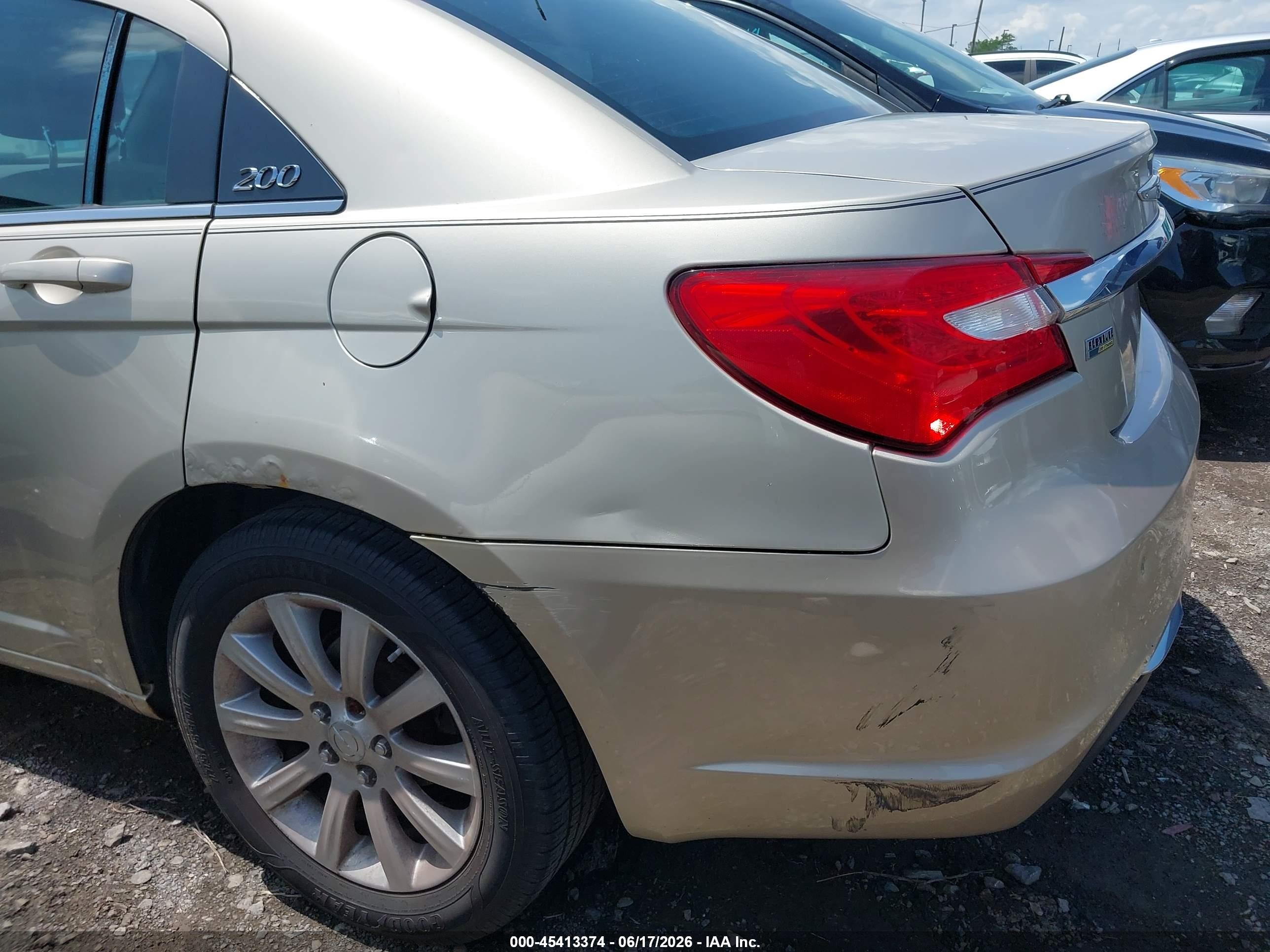 2014 Chrysler 200 Touring Tan vin: 1C3CCBBG9EN114152