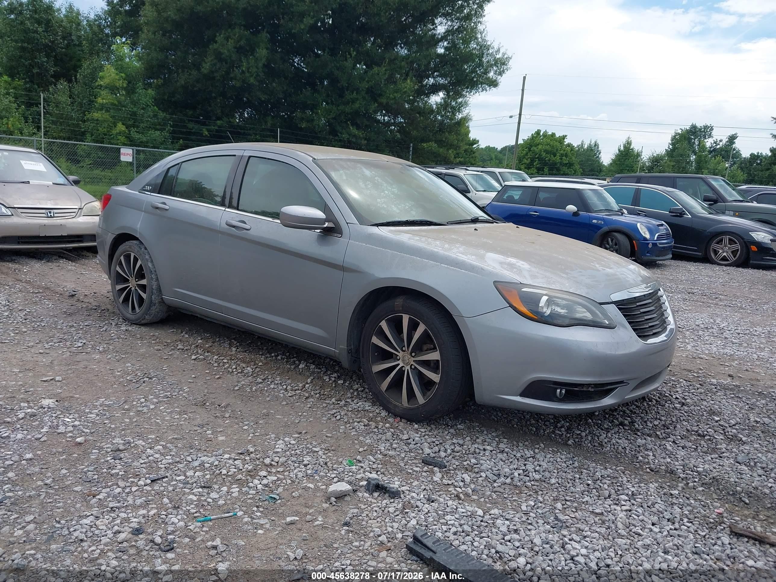 2014 Chrysler 200 Touring Gray vin: 1C3CCBBG9EN120002