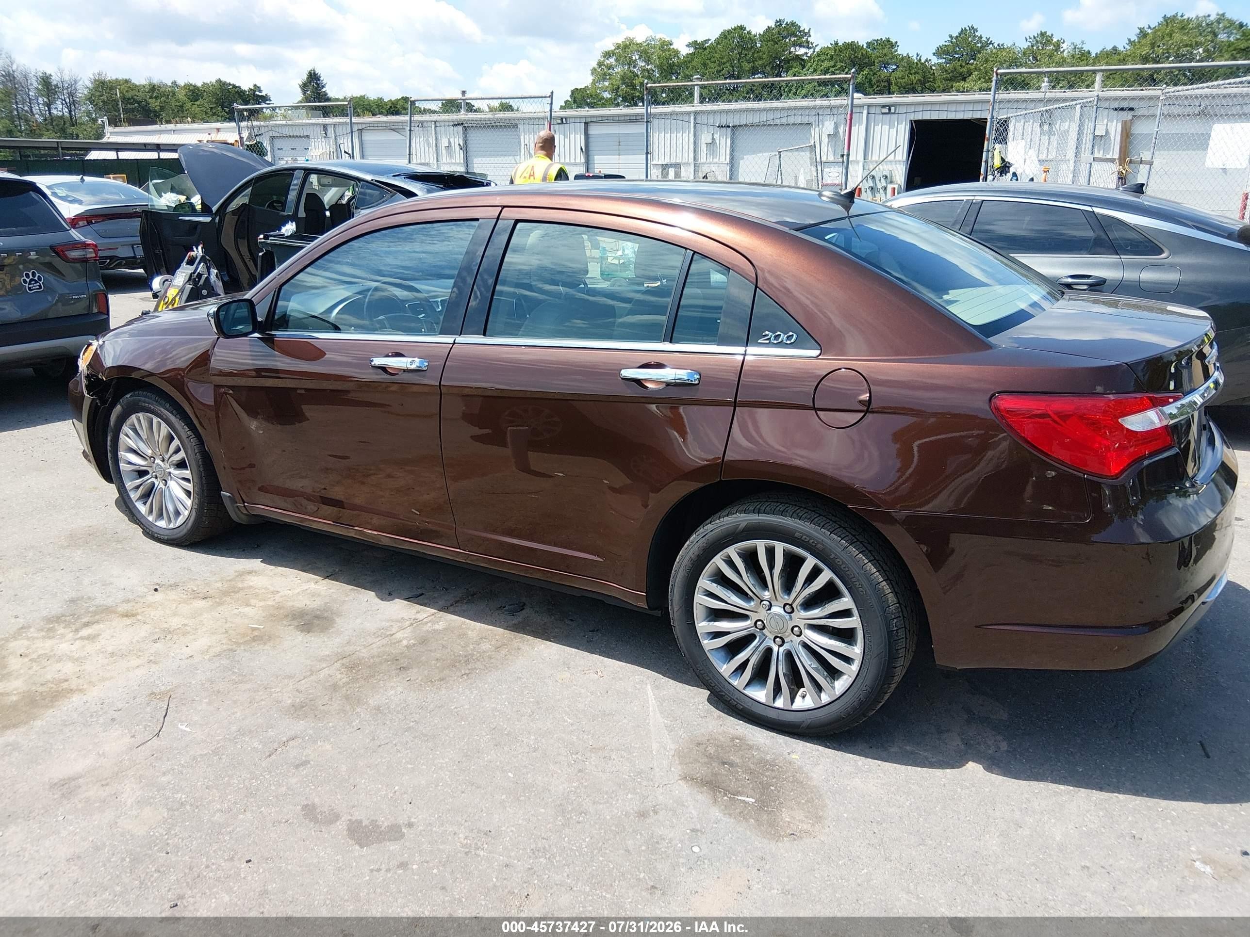 2012 Chrysler 200 Limited Коричневый vin: 1C3CCBCB0CN169606