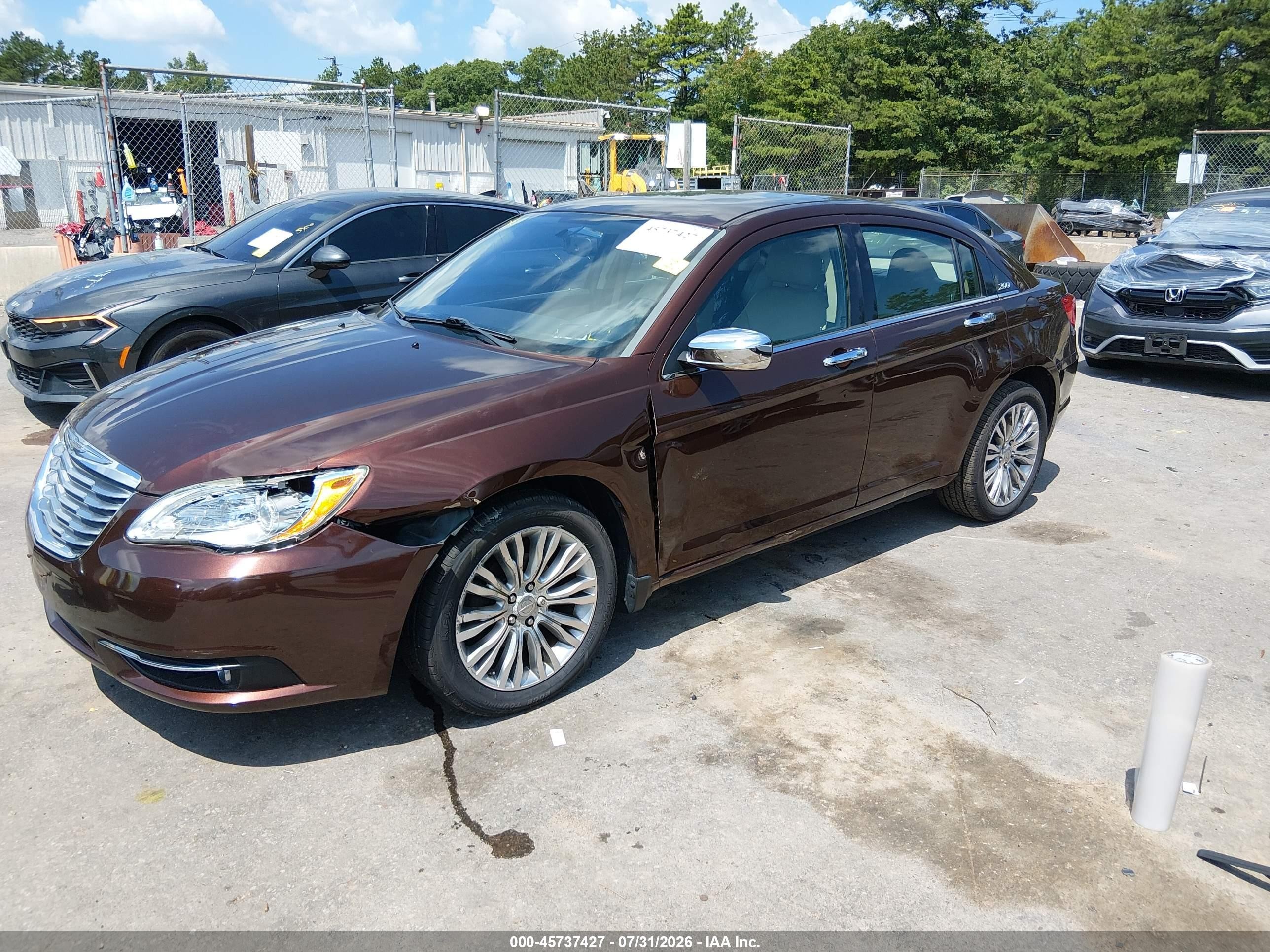 2012 Chrysler 200 Limited Коричневый vin: 1C3CCBCB0CN169606