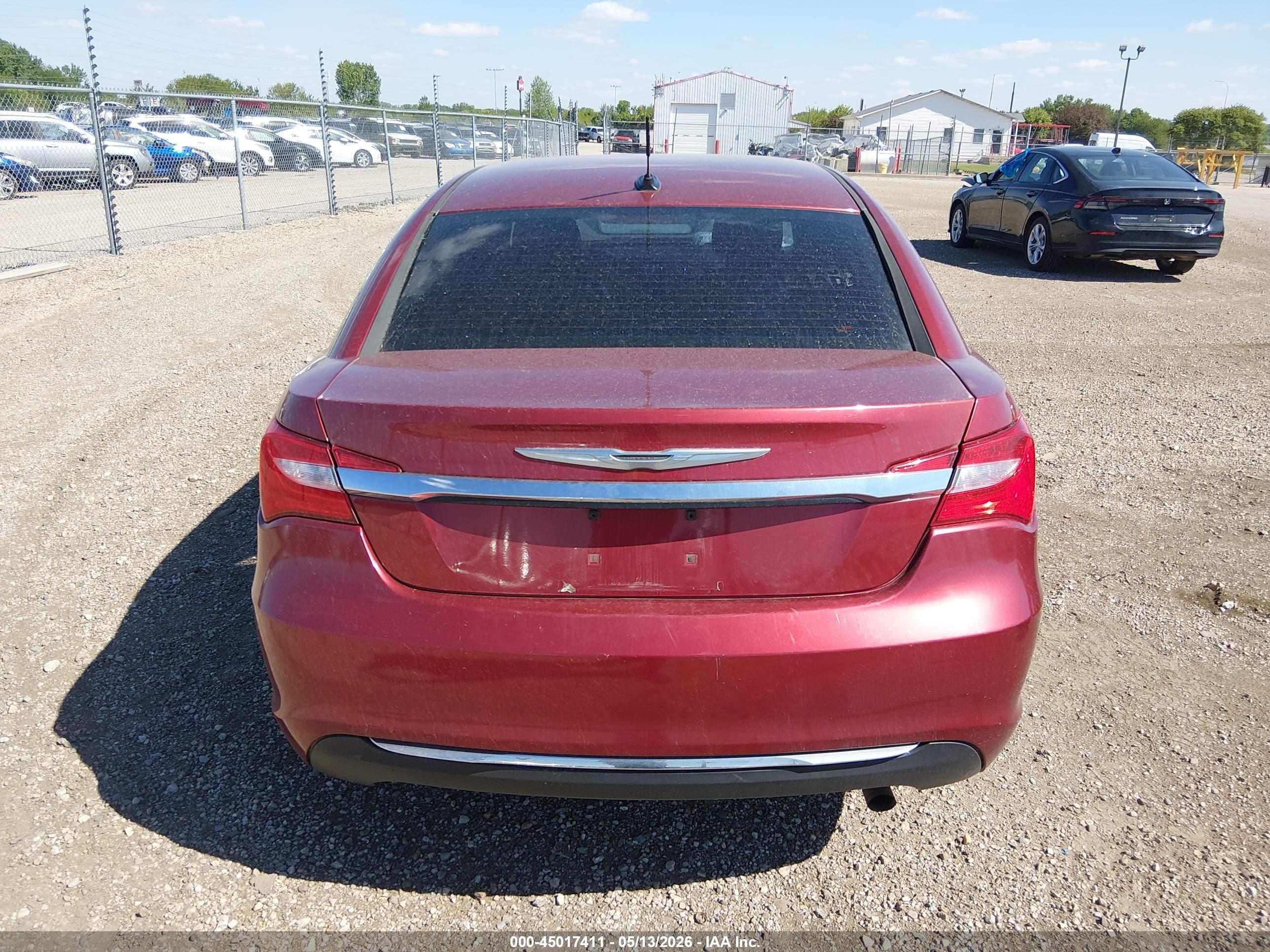 2012 Chrysler 200 Limited Red vin: 1C3CCBCB0CN263369