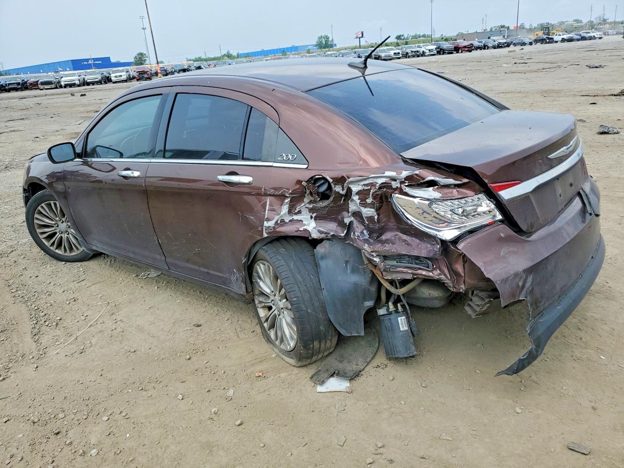 2012 Chrysler 200 Limited Burgundy vin: 1C3CCBCB1CN305693
