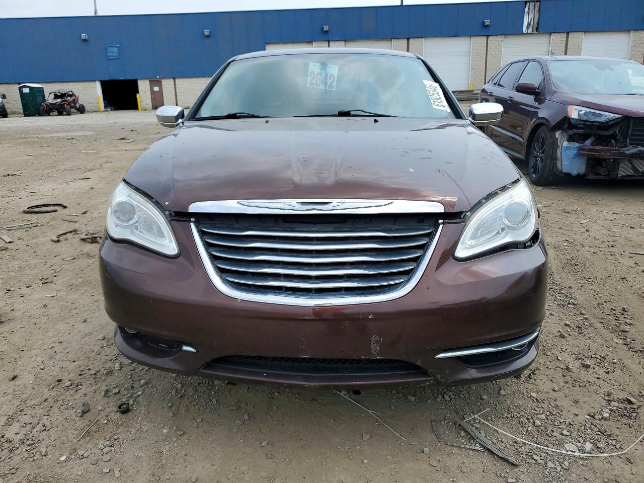 2012 Chrysler 200 Limited Burgundy vin: 1C3CCBCB1CN305693
