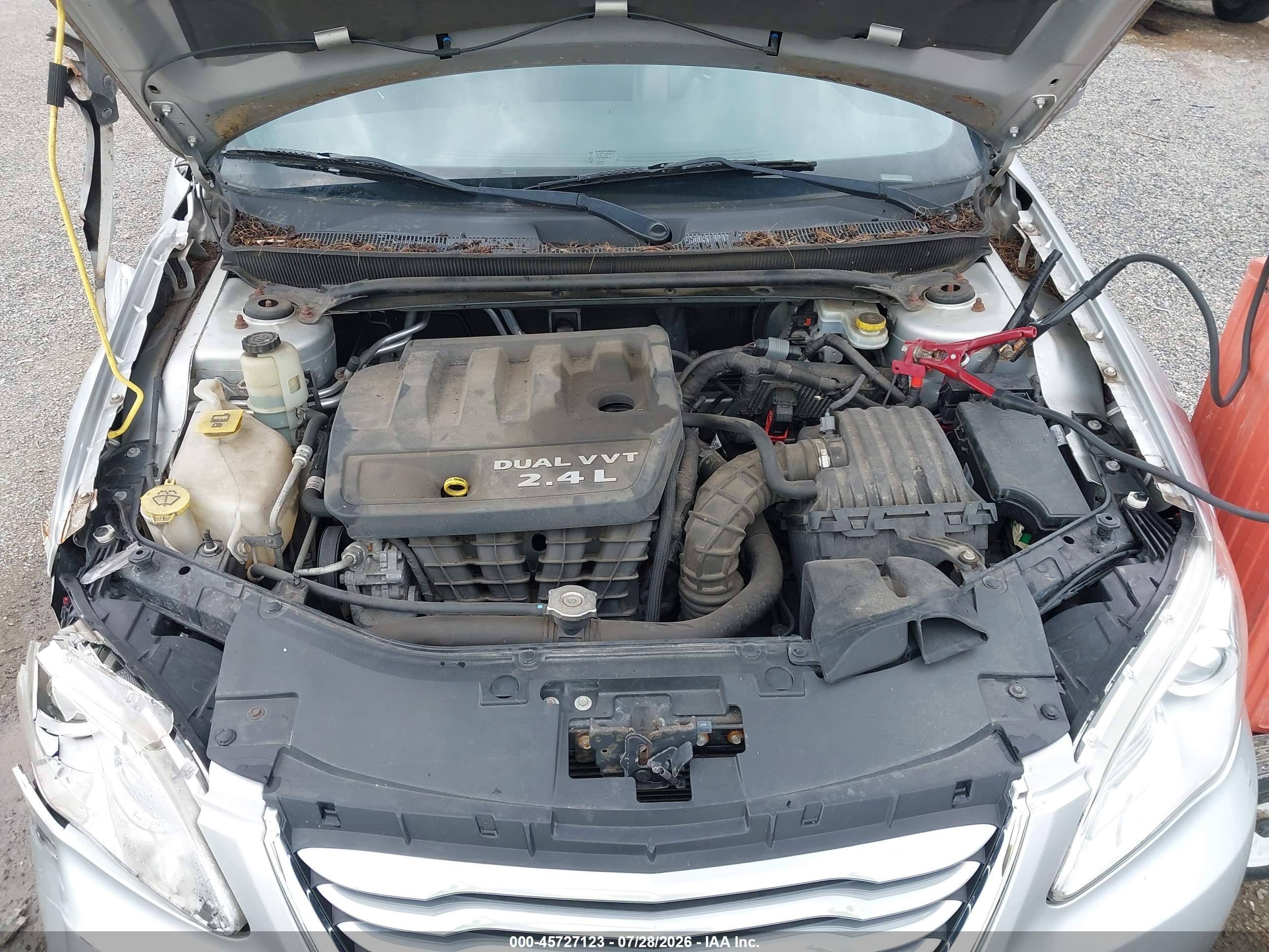 2012 Chrysler 200 Limited Silver vin: 1C3CCBCB1CN330044