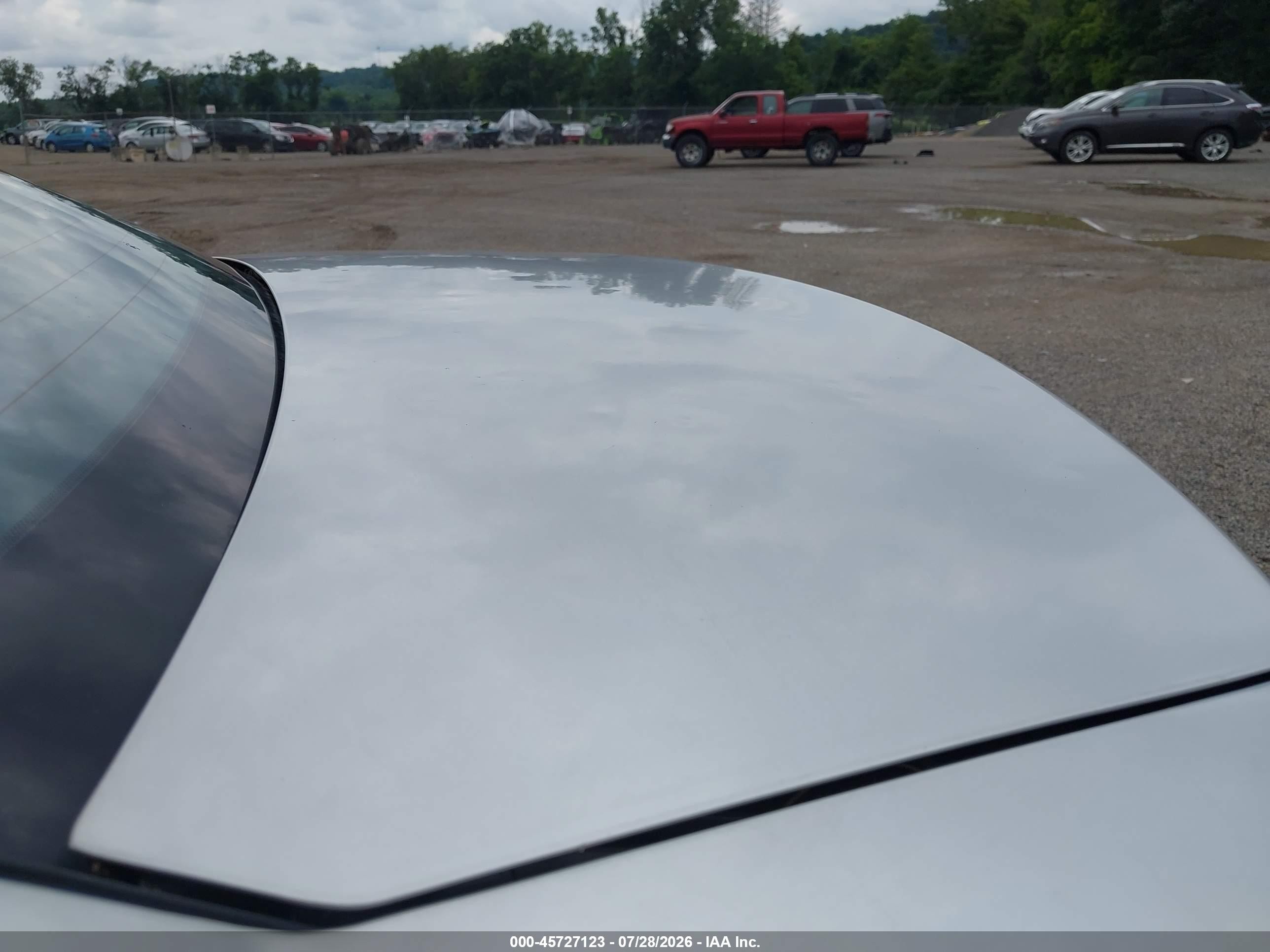 2012 Chrysler 200 Limited Silver vin: 1C3CCBCB1CN330044