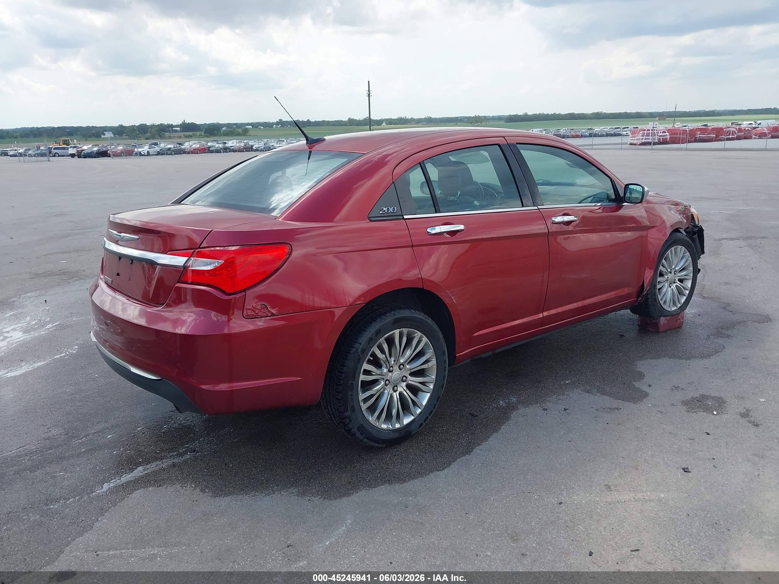2012 Chrysler 200 Limited Red vin: 1C3CCBCB2CN121623