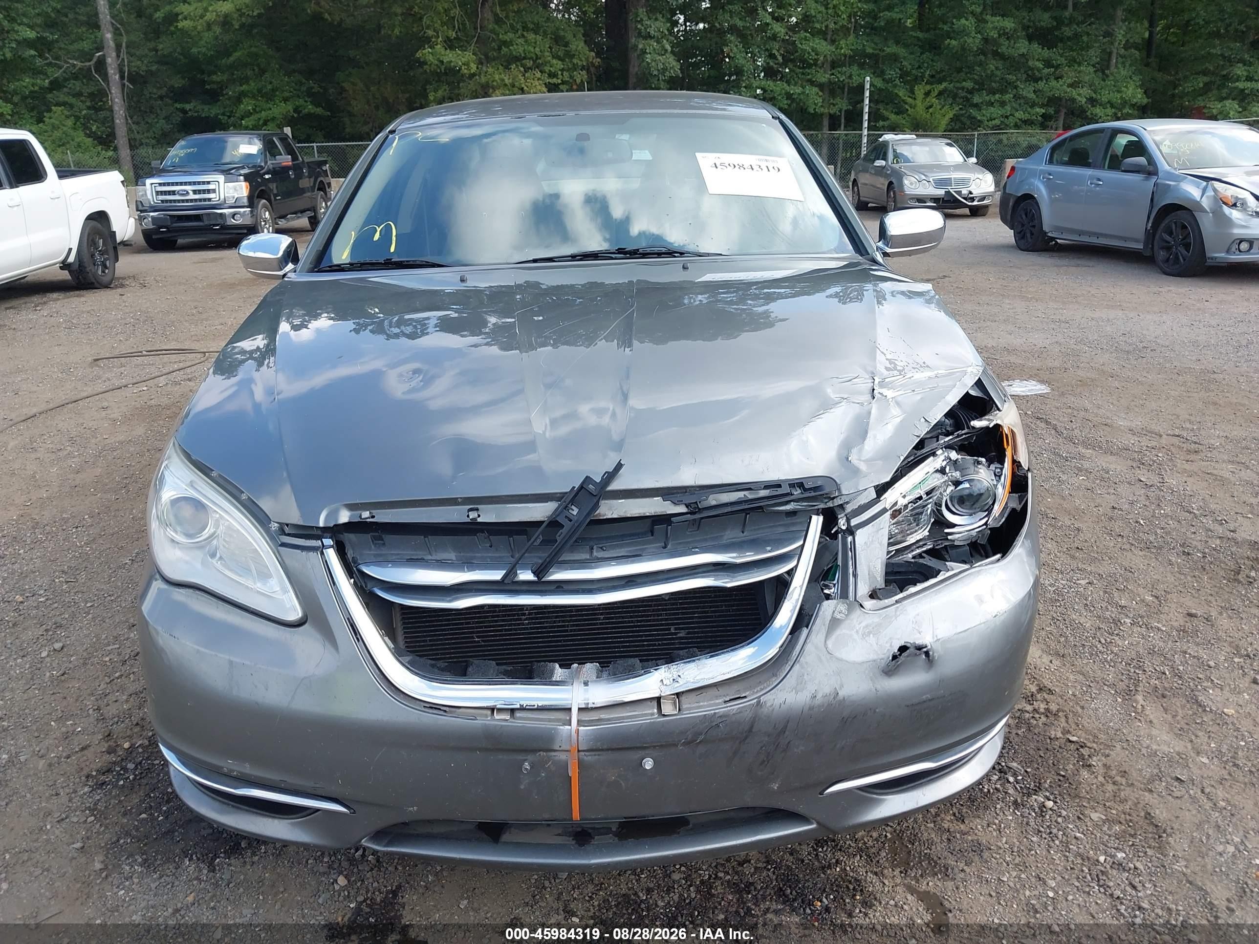 2012 Chrysler 200 Limited Gray vin: 1C3CCBCB2CN271330