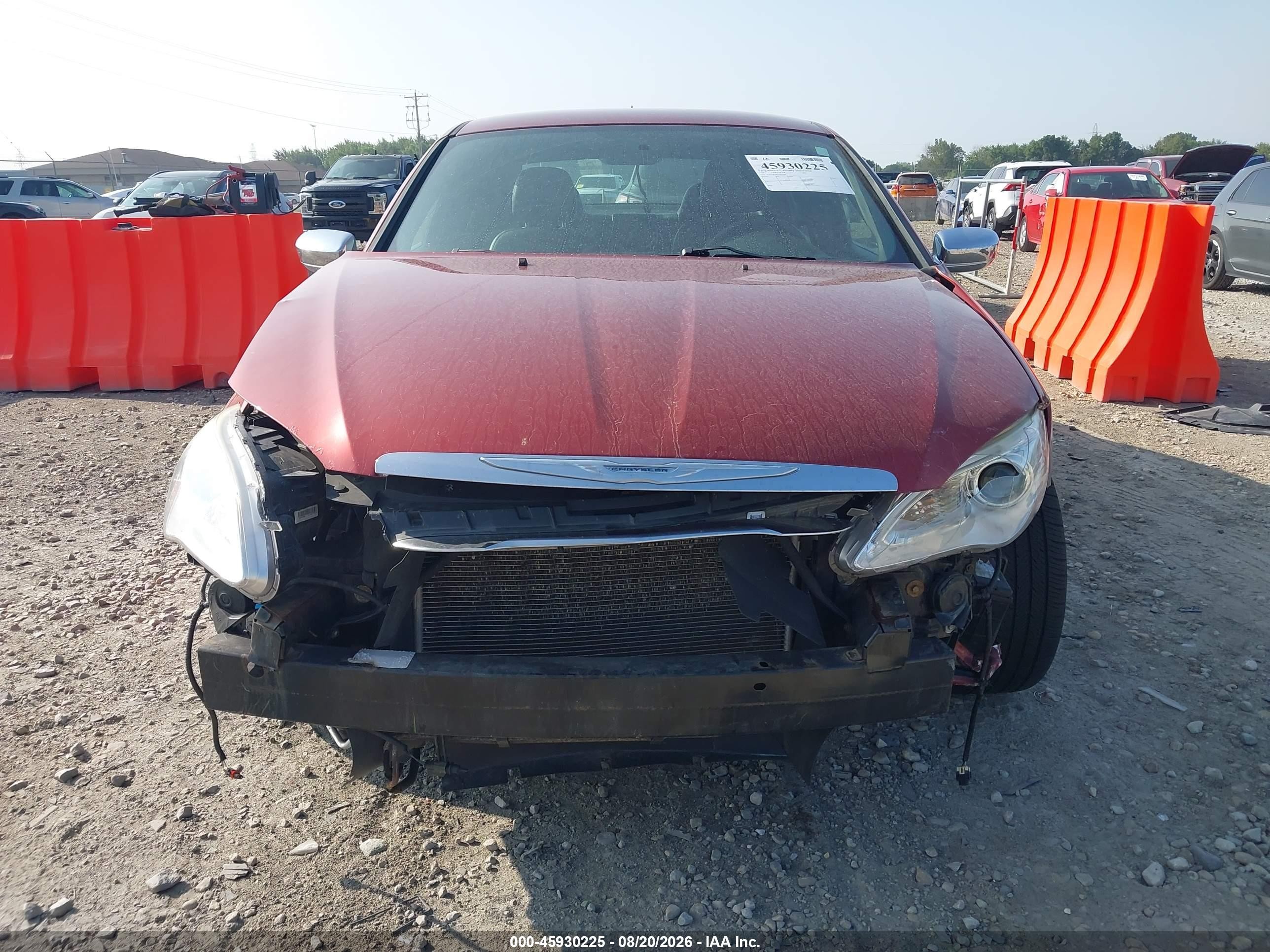 2012 Chrysler 200 Limited Red vin: 1C3CCBCB2CN297488