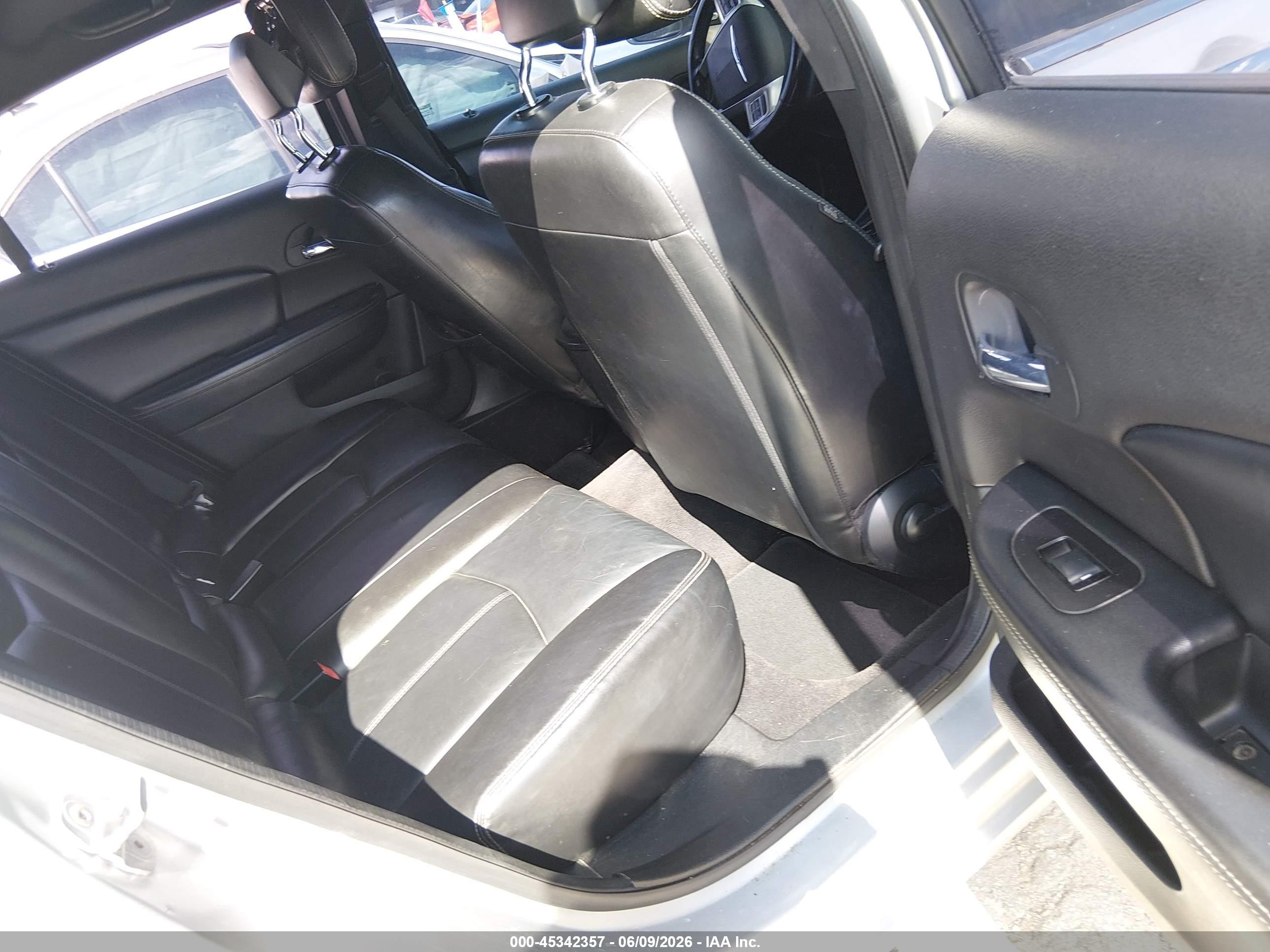 2012 Chrysler 200 Limited Silver vin: 1C3CCBCB3CN197190