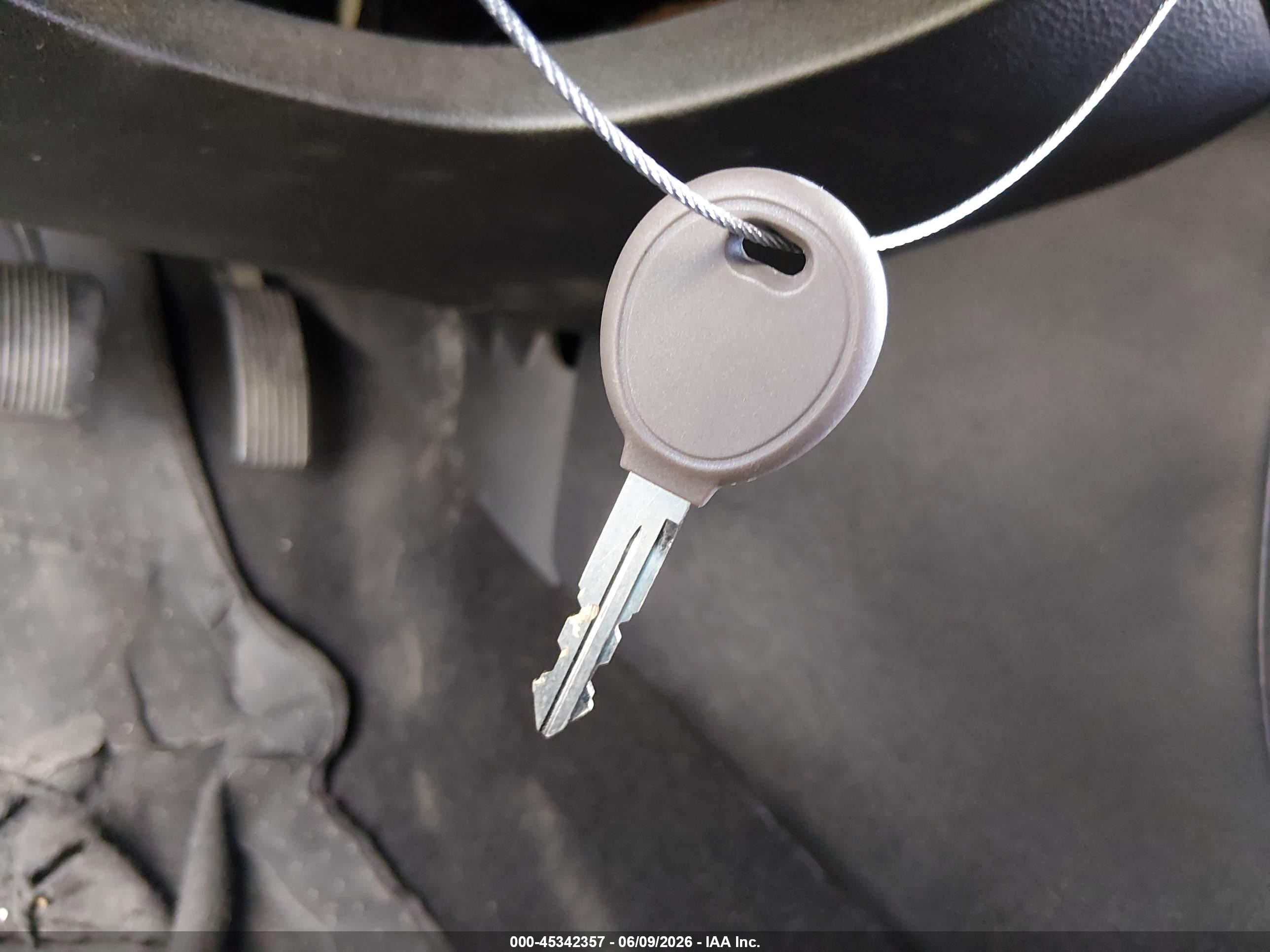 2012 Chrysler 200 Limited Silver vin: 1C3CCBCB3CN197190