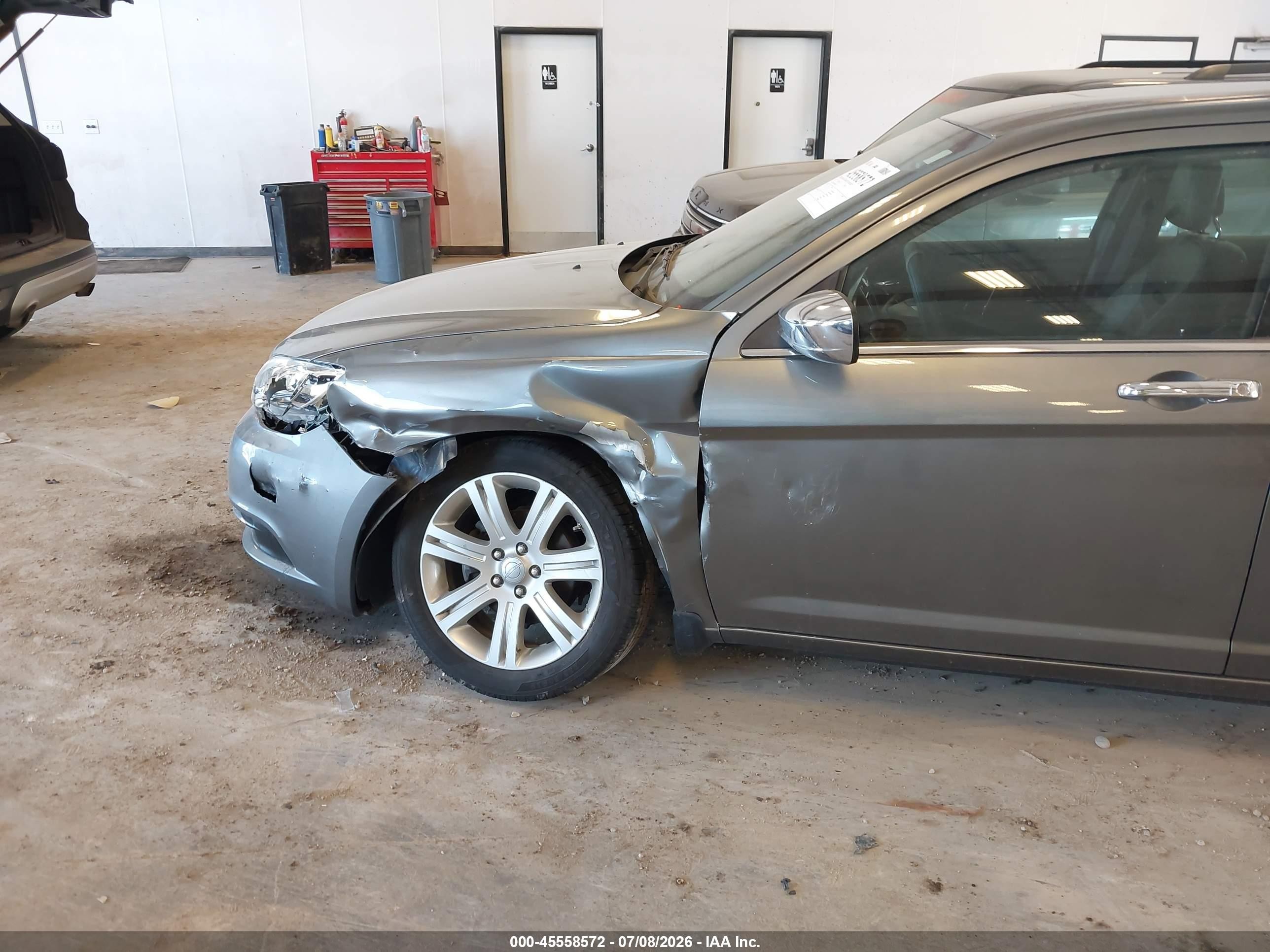 2012 Chrysler 200 Limited Gray vin: 1C3CCBCB4CN284855