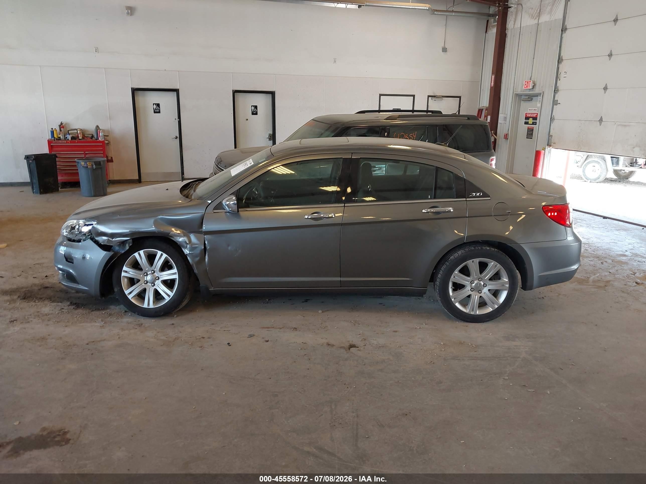 2012 Chrysler 200 Limited Gray vin: 1C3CCBCB4CN284855