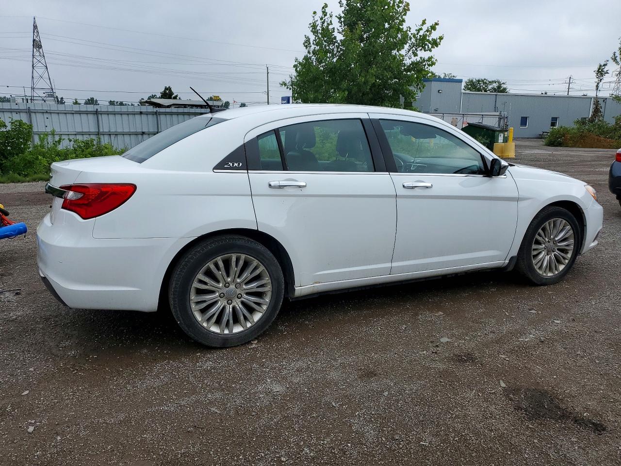 2013 Chrysler 200 Limited White vin: 1C3CCBCB4DN633207