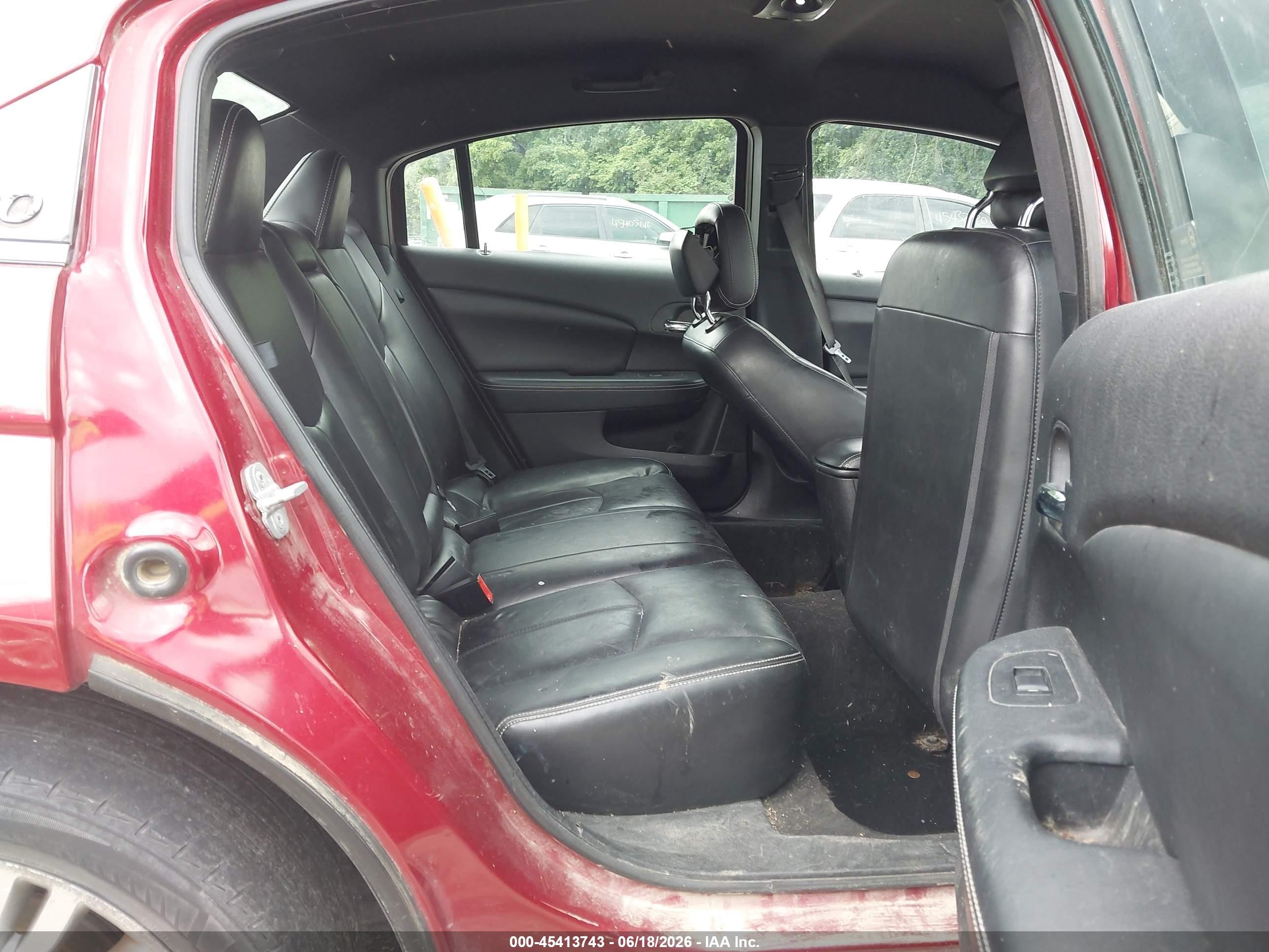 2012 Chrysler 200 Limited Red vin: 1C3CCBCB5CN143227