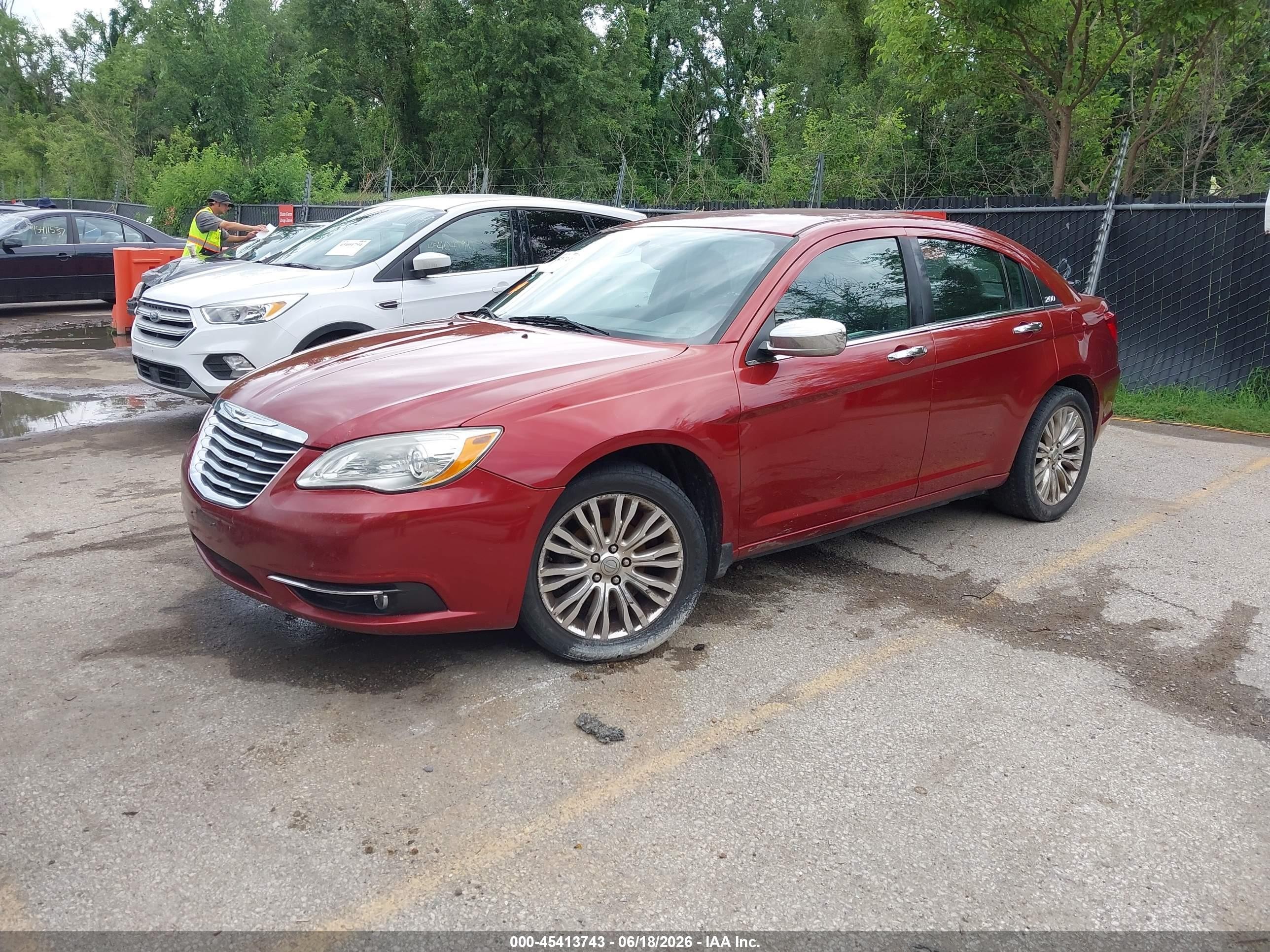 2012 Chrysler 200 Limited Red vin: 1C3CCBCB5CN143227