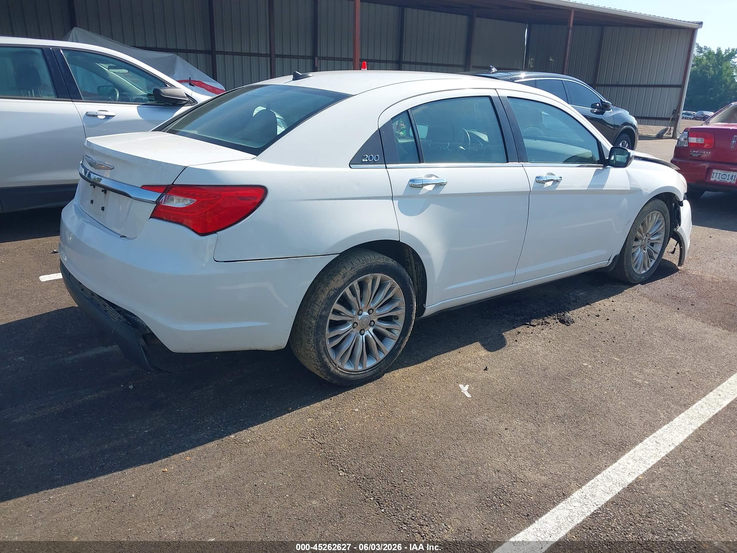 2012 Chrysler 200 Limited Белый vin: 1C3CCBCB6CN178830