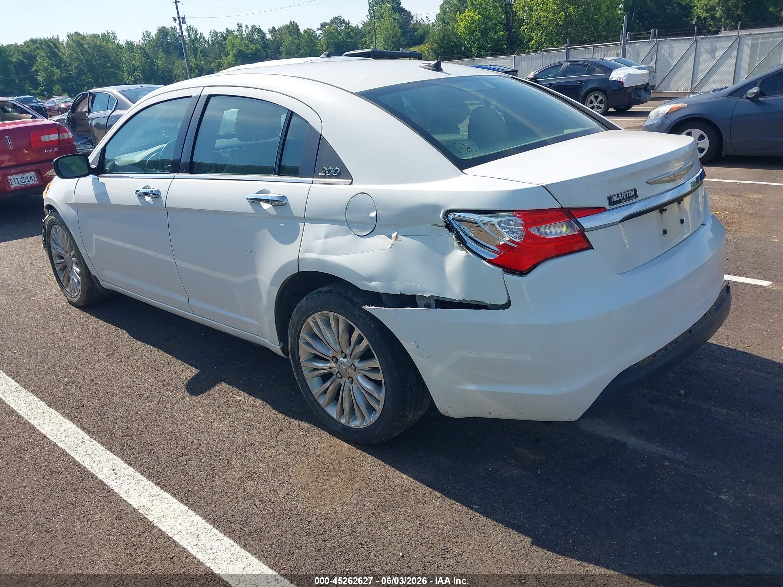 2012 Chrysler 200 Limited Белый vin: 1C3CCBCB6CN178830