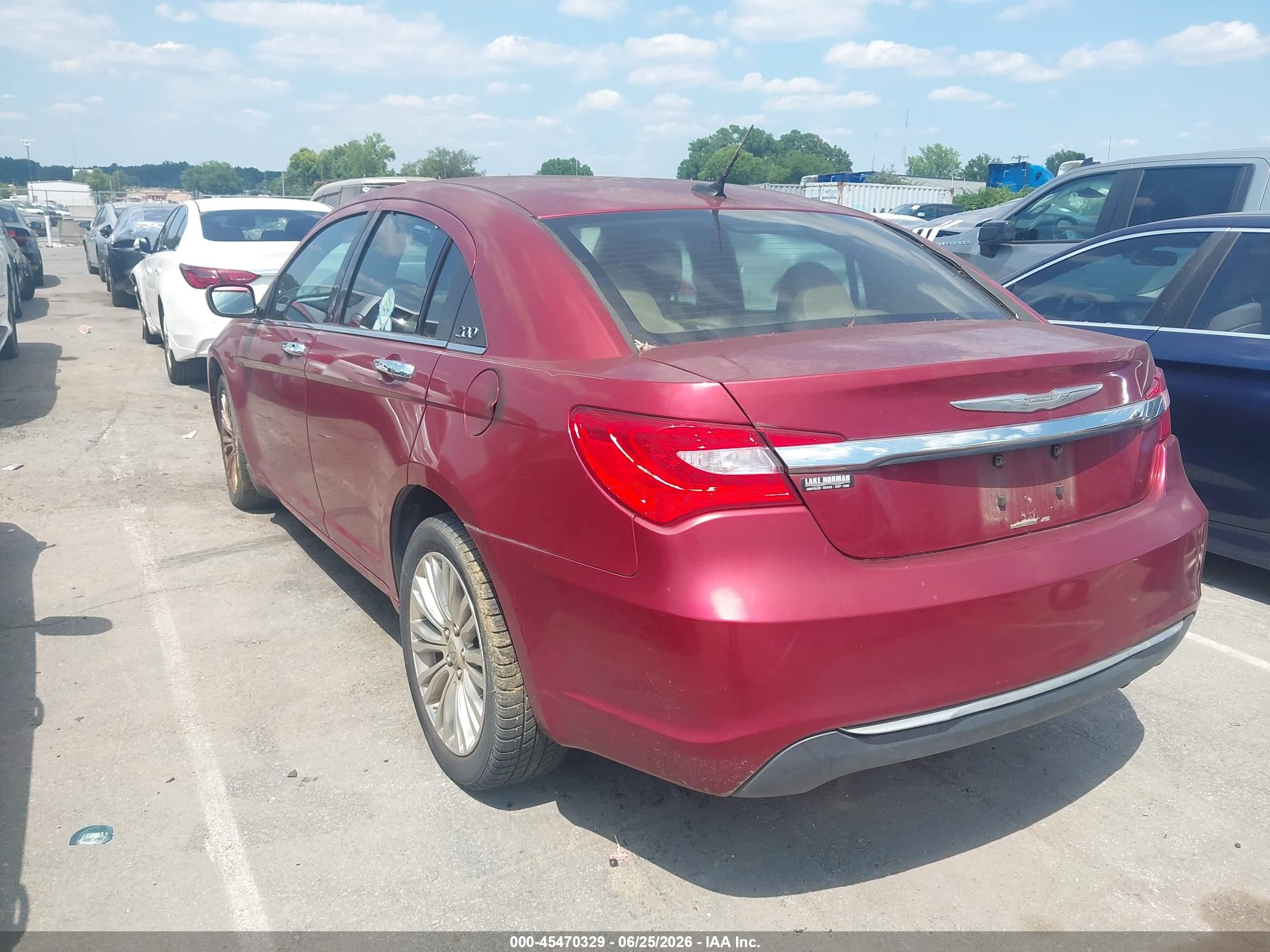 2012 Chrysler 200 Limited Red vin: 1C3CCBCB8CN117348