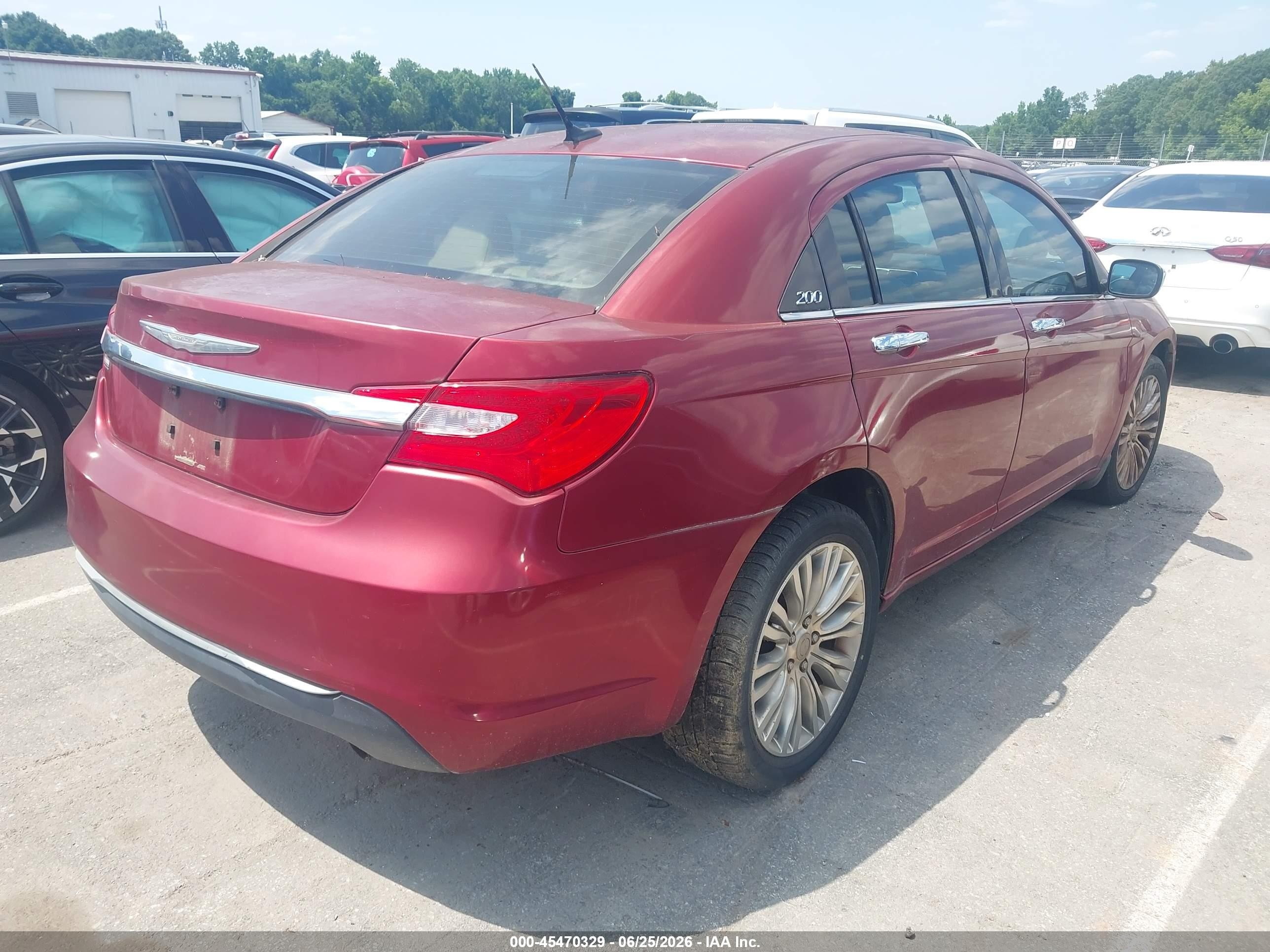 2012 Chrysler 200 Limited Red vin: 1C3CCBCB8CN117348