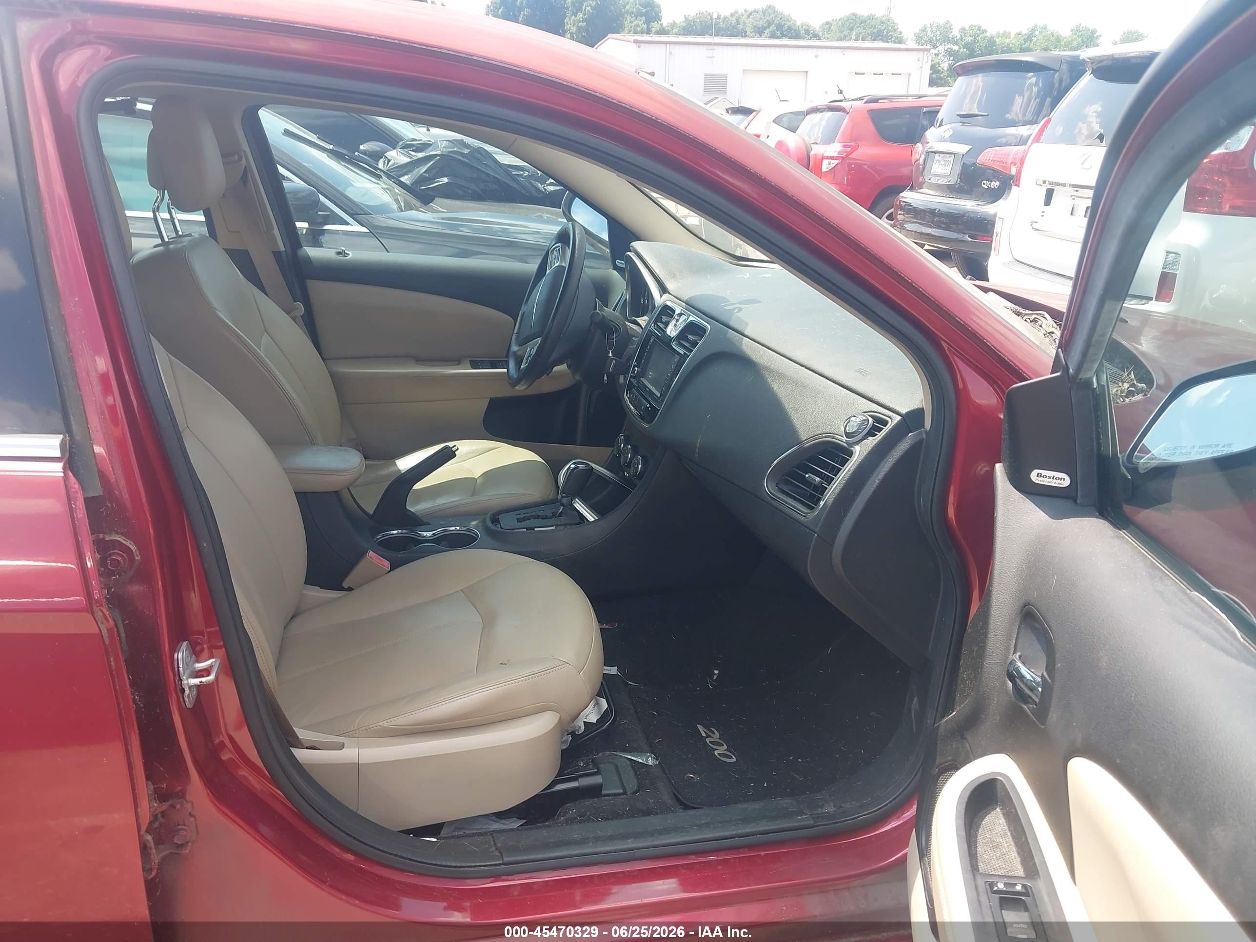 2012 Chrysler 200 Limited Red vin: 1C3CCBCB8CN117348