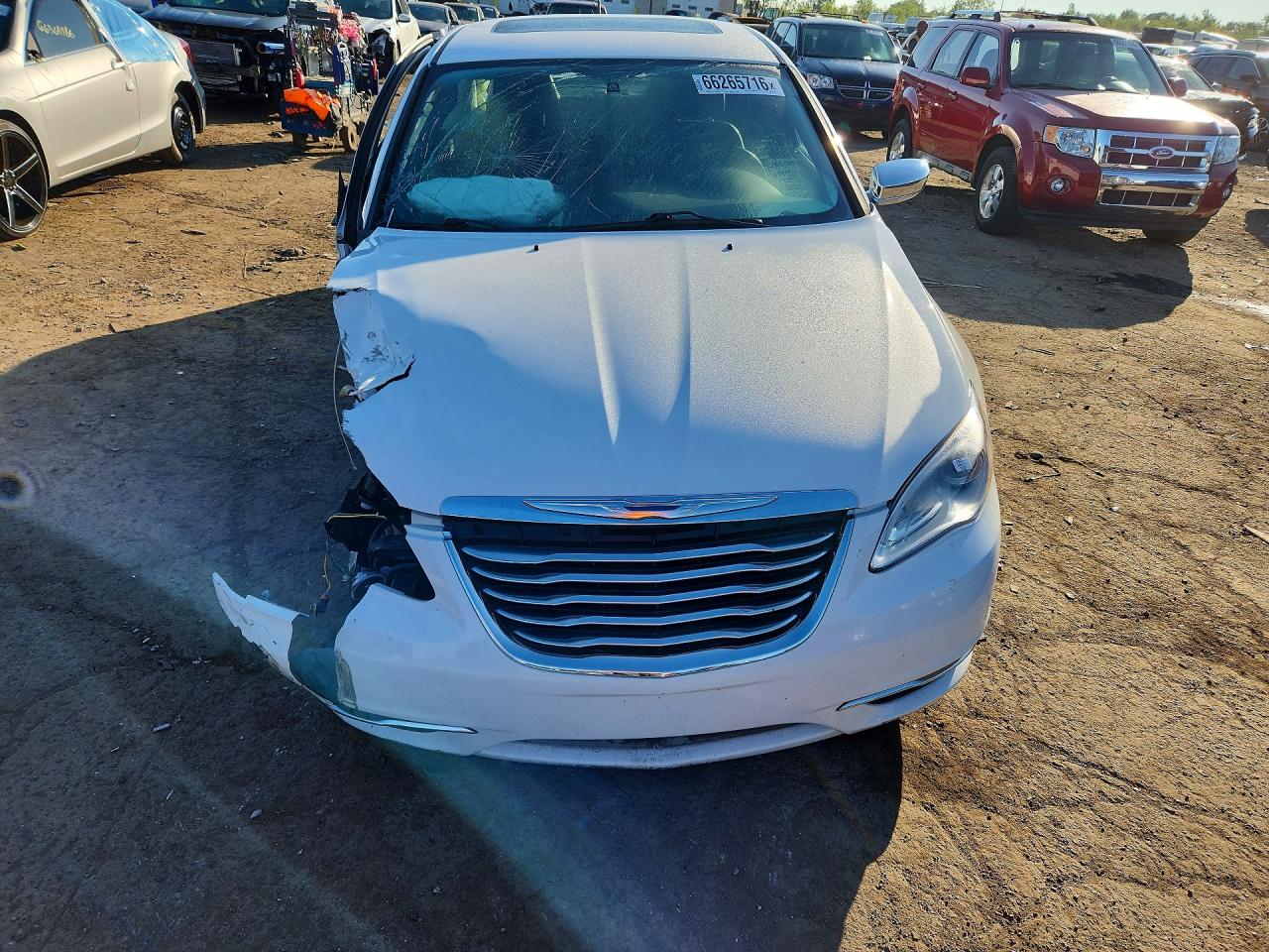2012 Chrysler 200 Limited White vin: 1C3CCBCG0CN327079