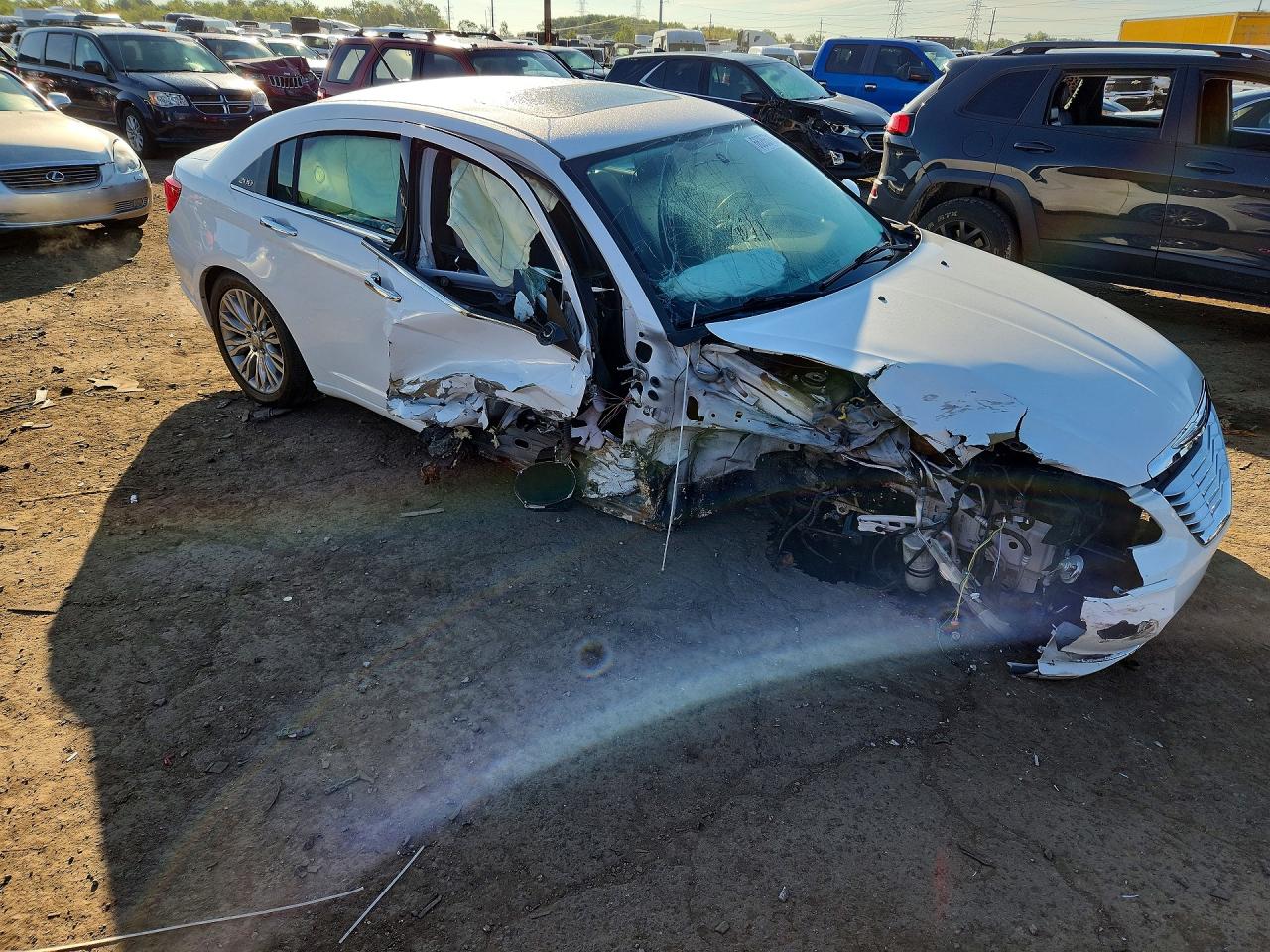 2012 Chrysler 200 Limited White vin: 1C3CCBCG0CN327079