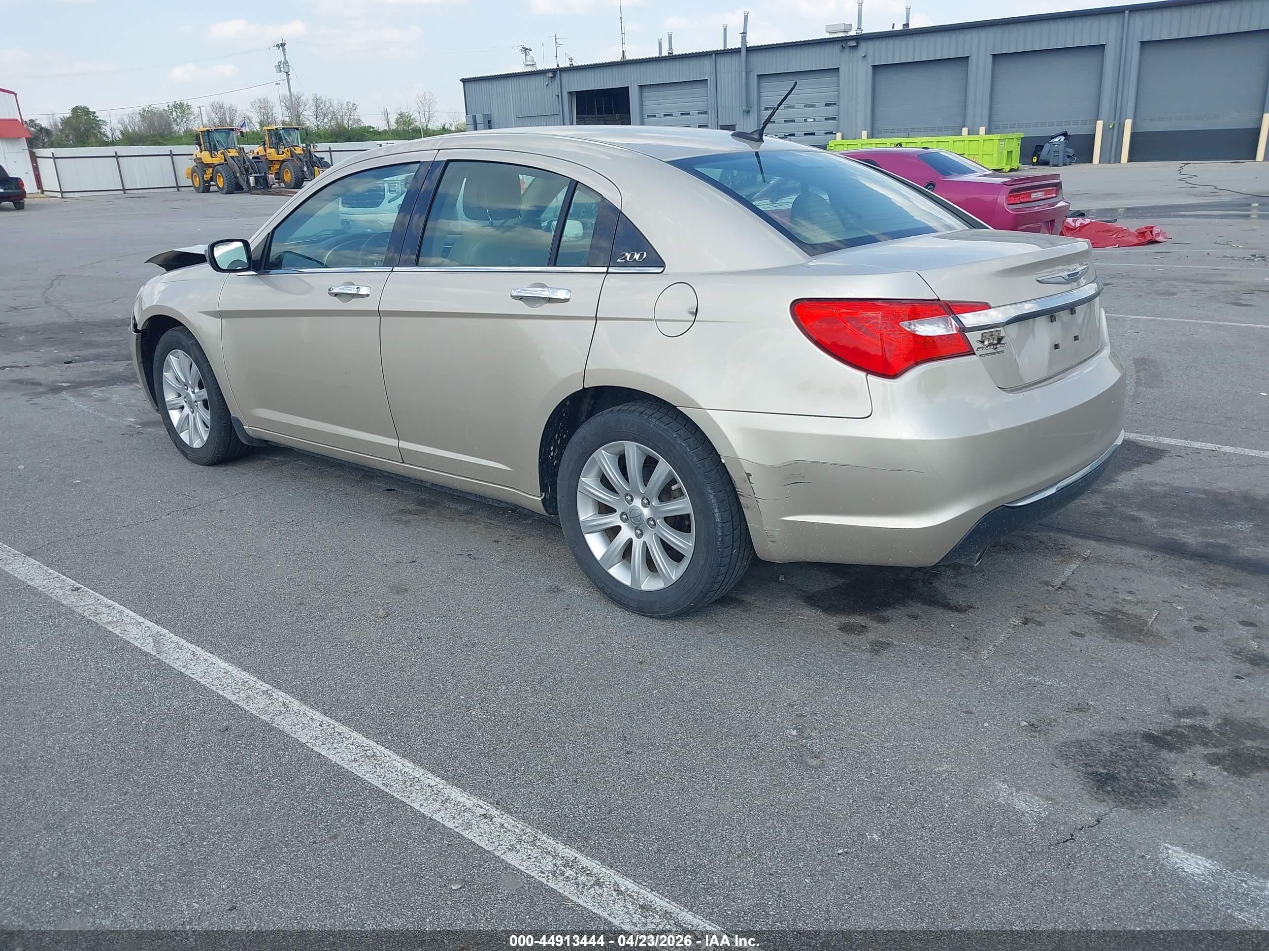 2013 Chrysler 200 Limited Beige vin: 1C3CCBCG0DN571431