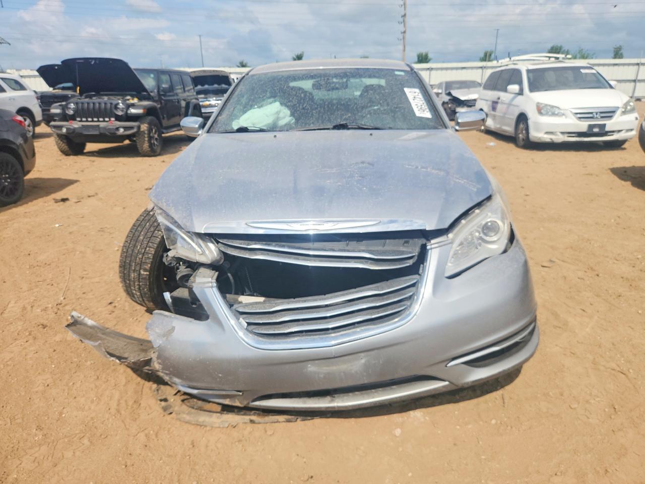 2014 Chrysler 200 Limited Silver vin: 1C3CCBCG0EN134501