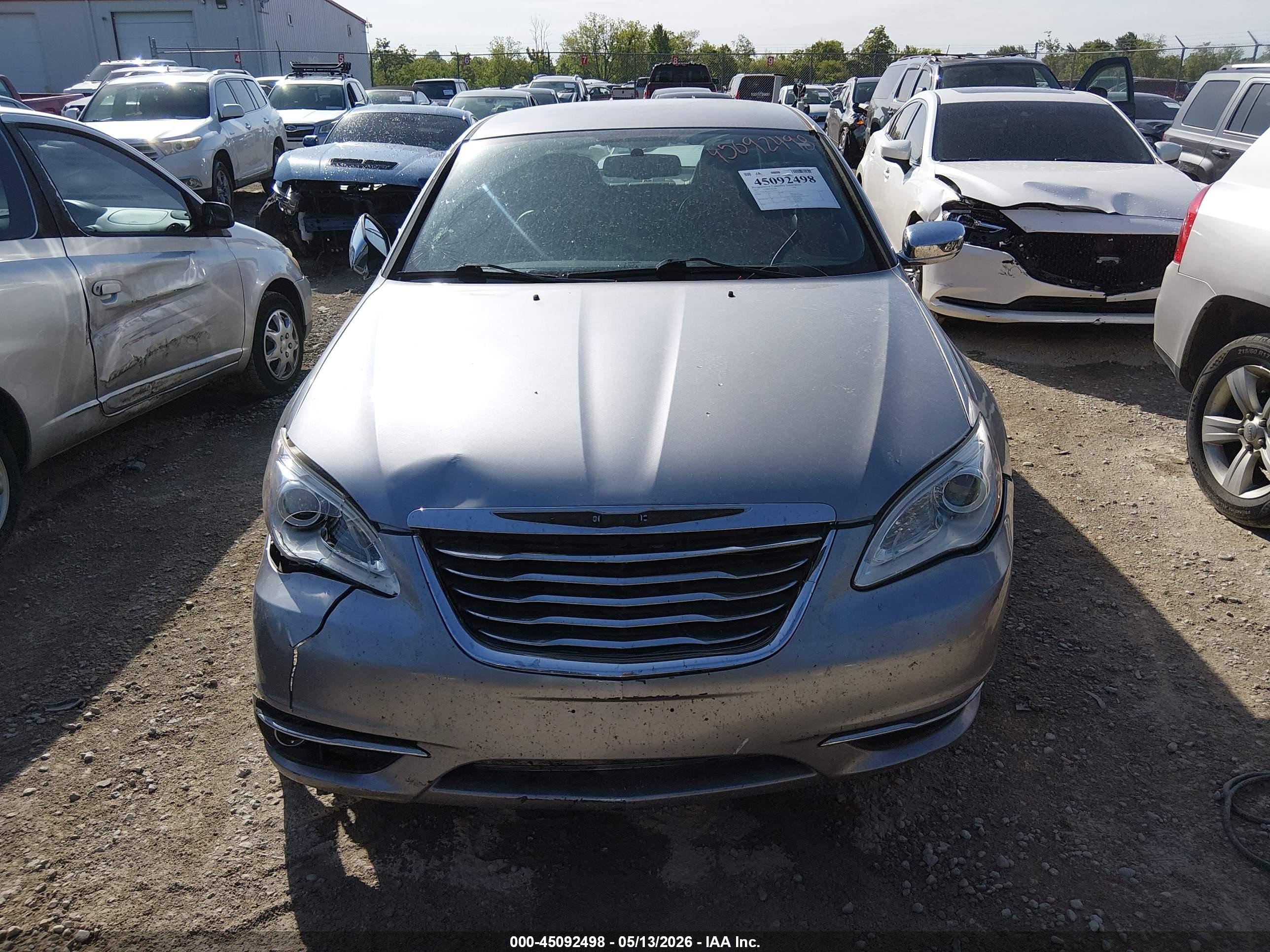 2013 Chrysler 200 Limited Silver vin: 1C3CCBCG1DN570725