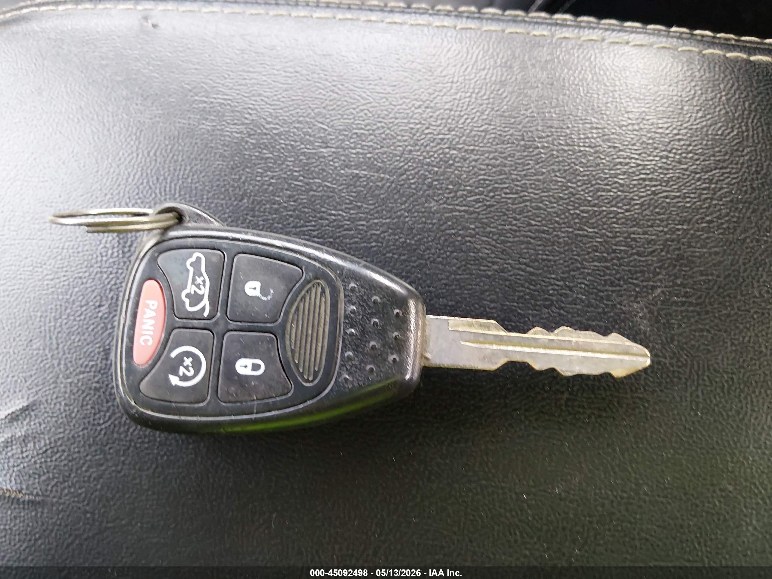 2013 Chrysler 200 Limited Silver vin: 1C3CCBCG1DN570725