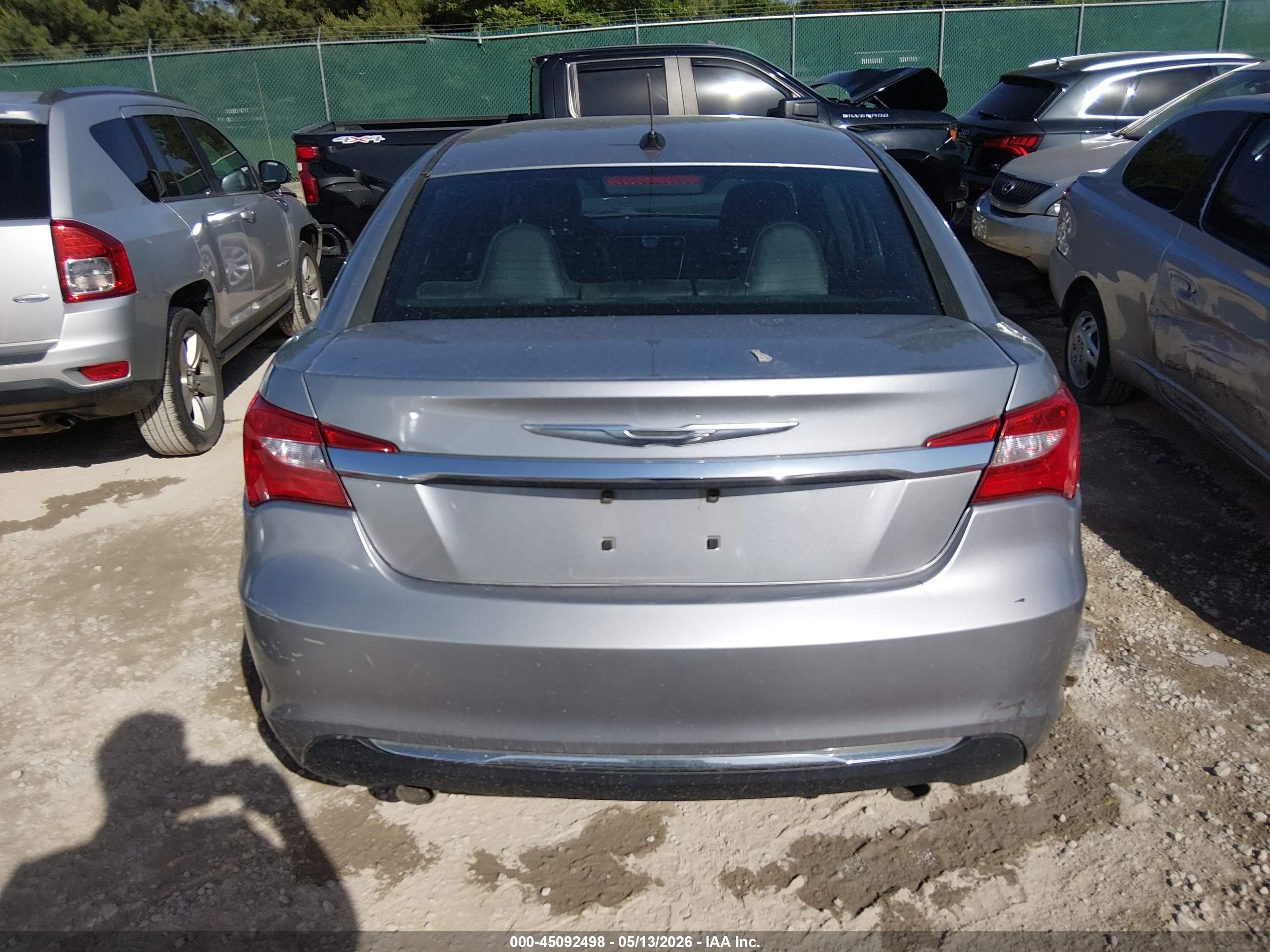 2013 Chrysler 200 Limited Silver vin: 1C3CCBCG1DN570725