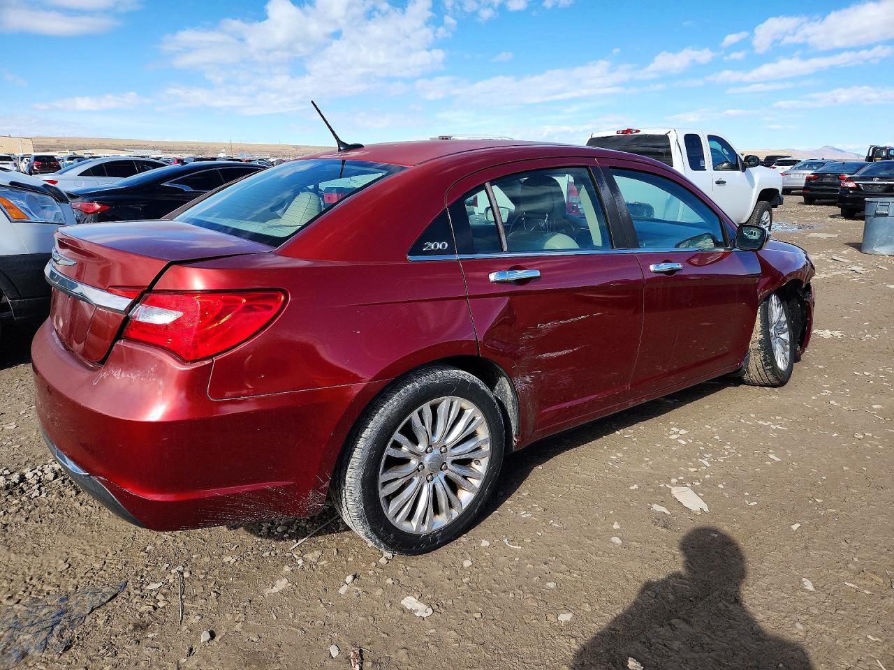 2013 Chrysler 200 Limited Burgundy vin: 1C3CCBCG1DN689018